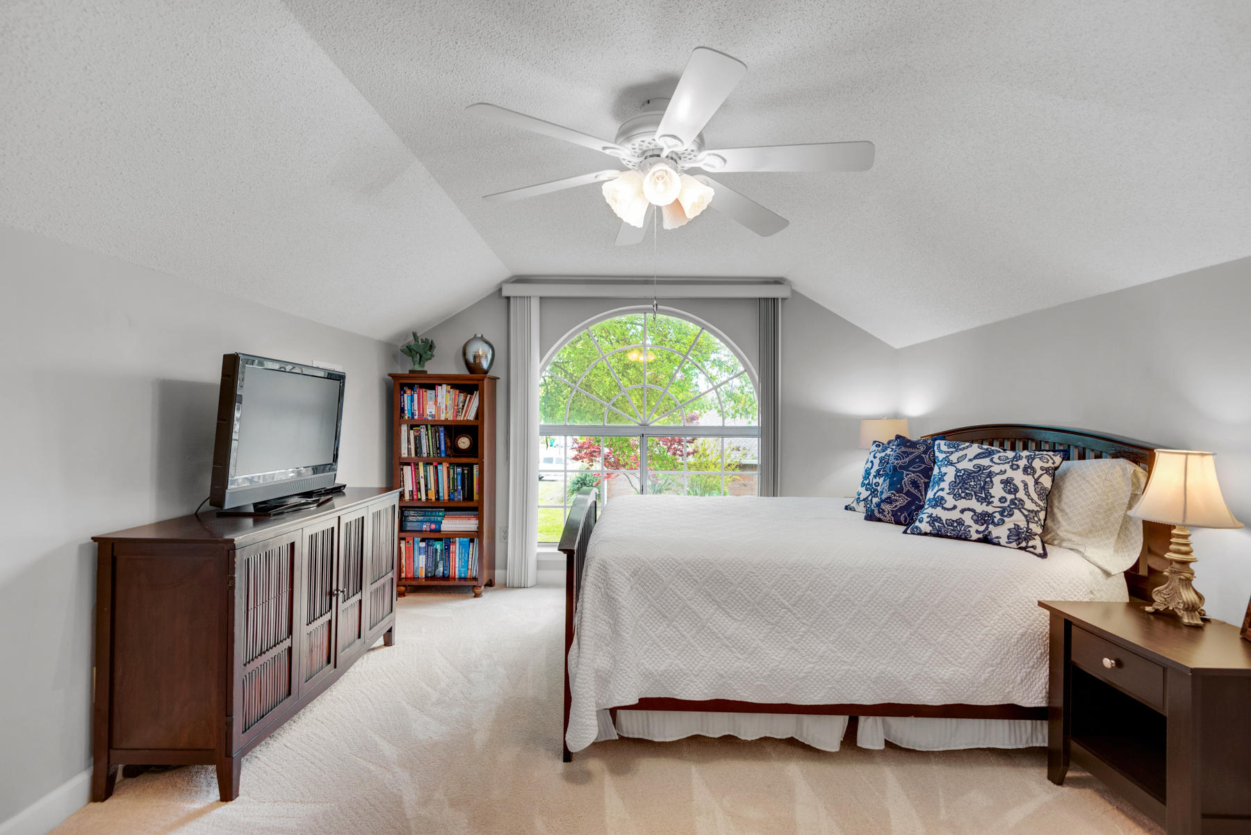 PARKWOOD LANE BLUEWATER BAY - Residential