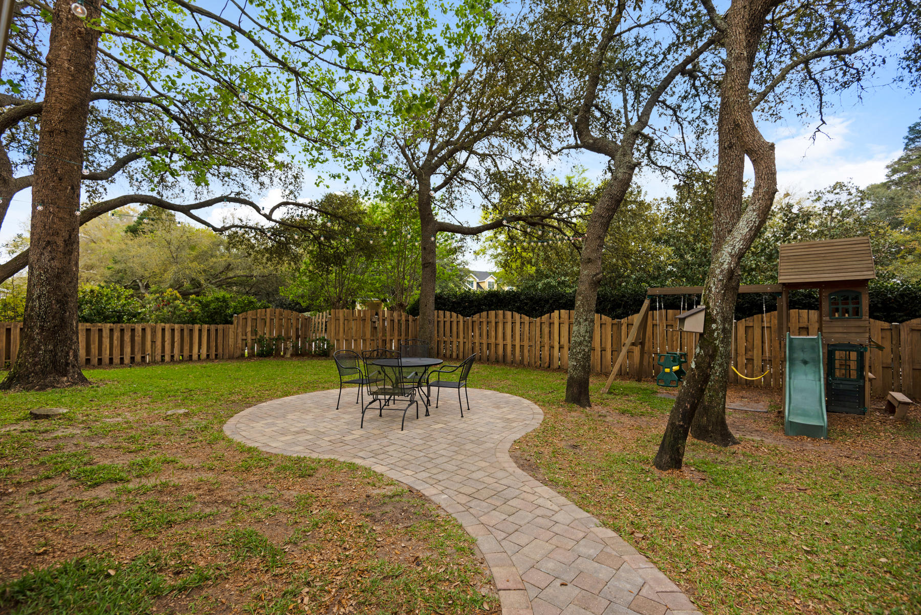 PARKWOOD LANE BLUEWATER BAY - Residential