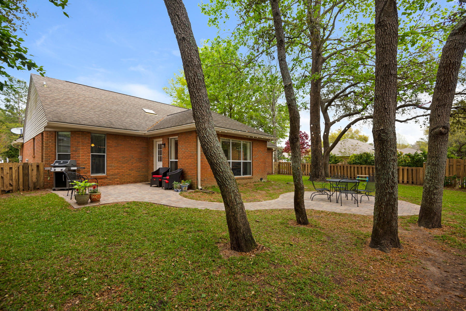 PARKWOOD LANE BLUEWATER BAY - Residential