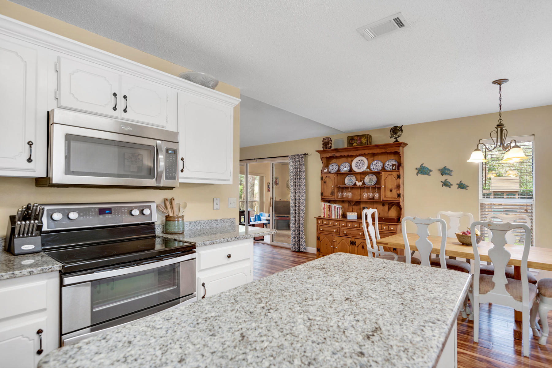 PARKWOOD LANE BLUEWATER BAY - Residential