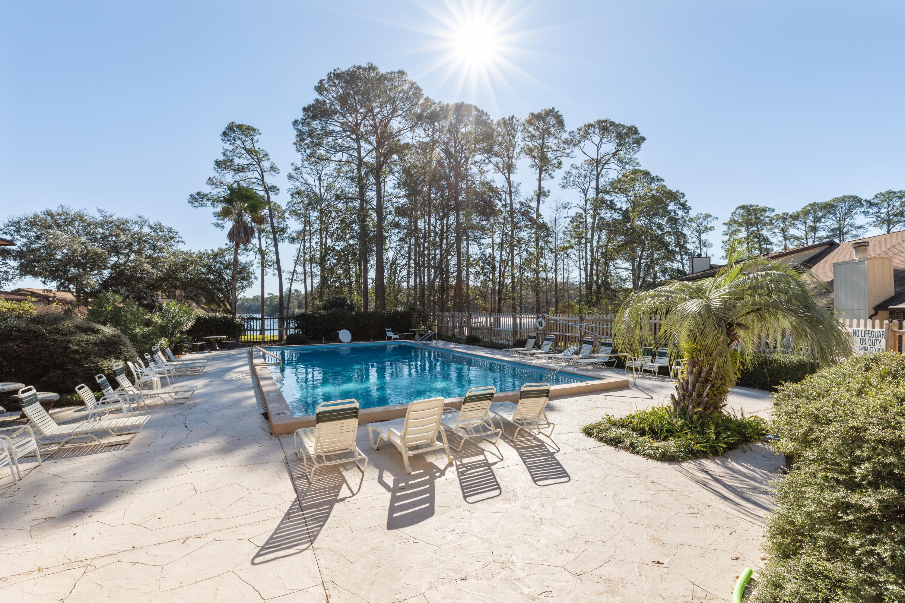HIDDEN COVE T/H - Residential