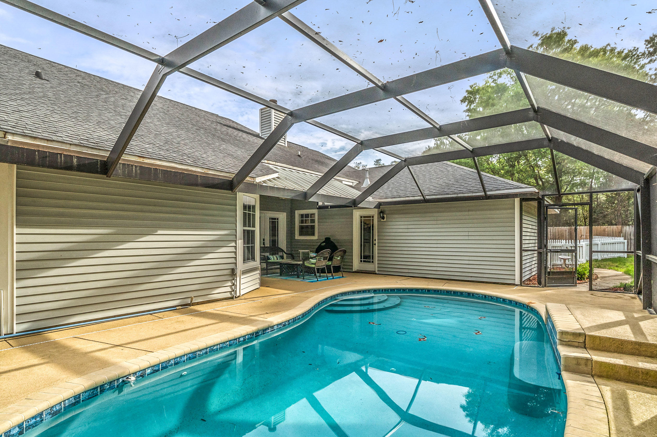 PARKWOOD ESTATES - Residential