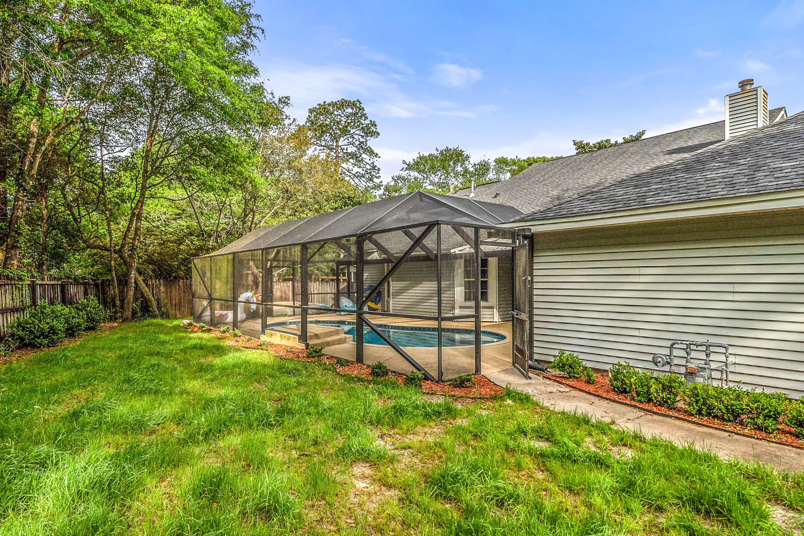 PARKWOOD ESTATES - Residential