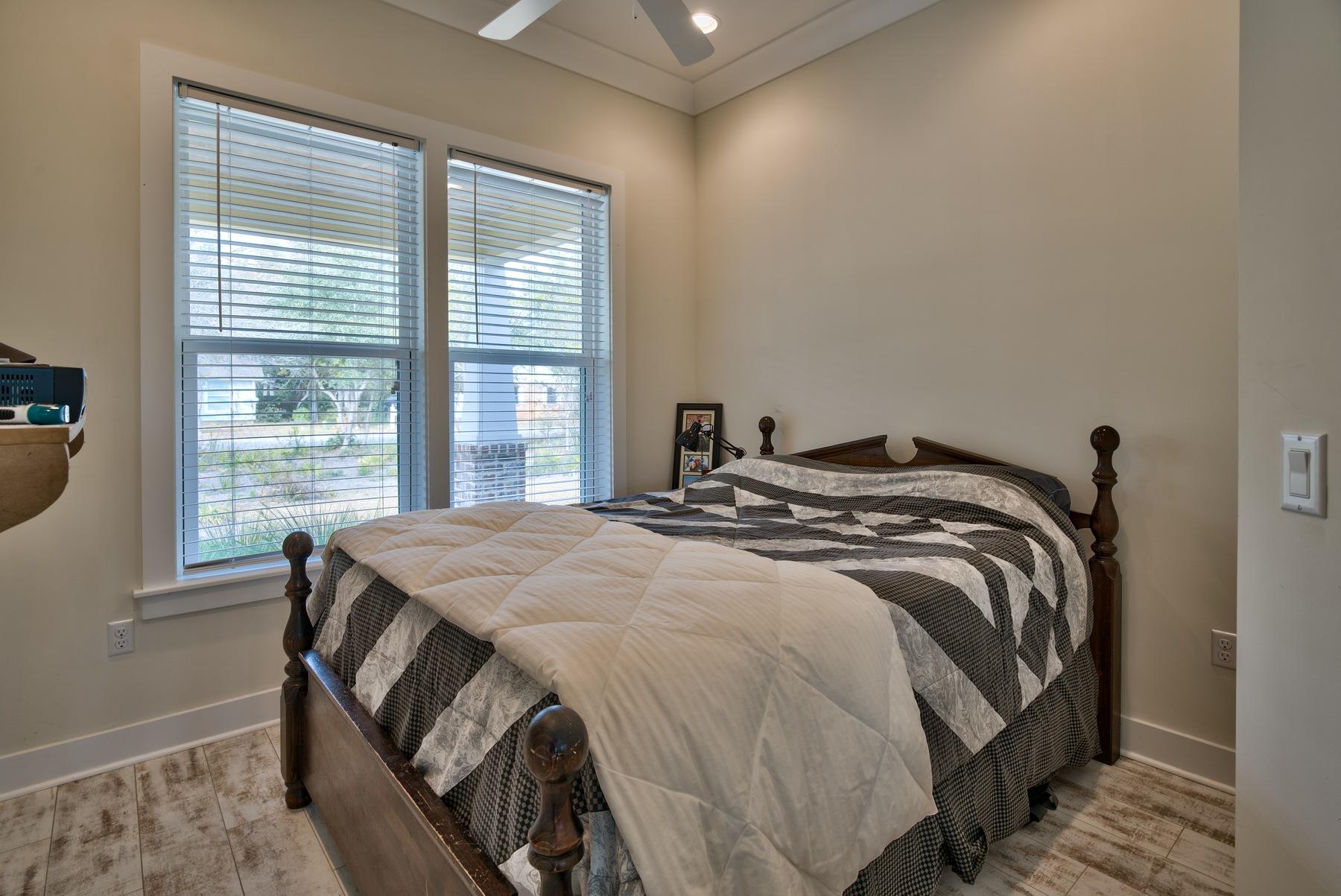 BAYOU POINT - Residential