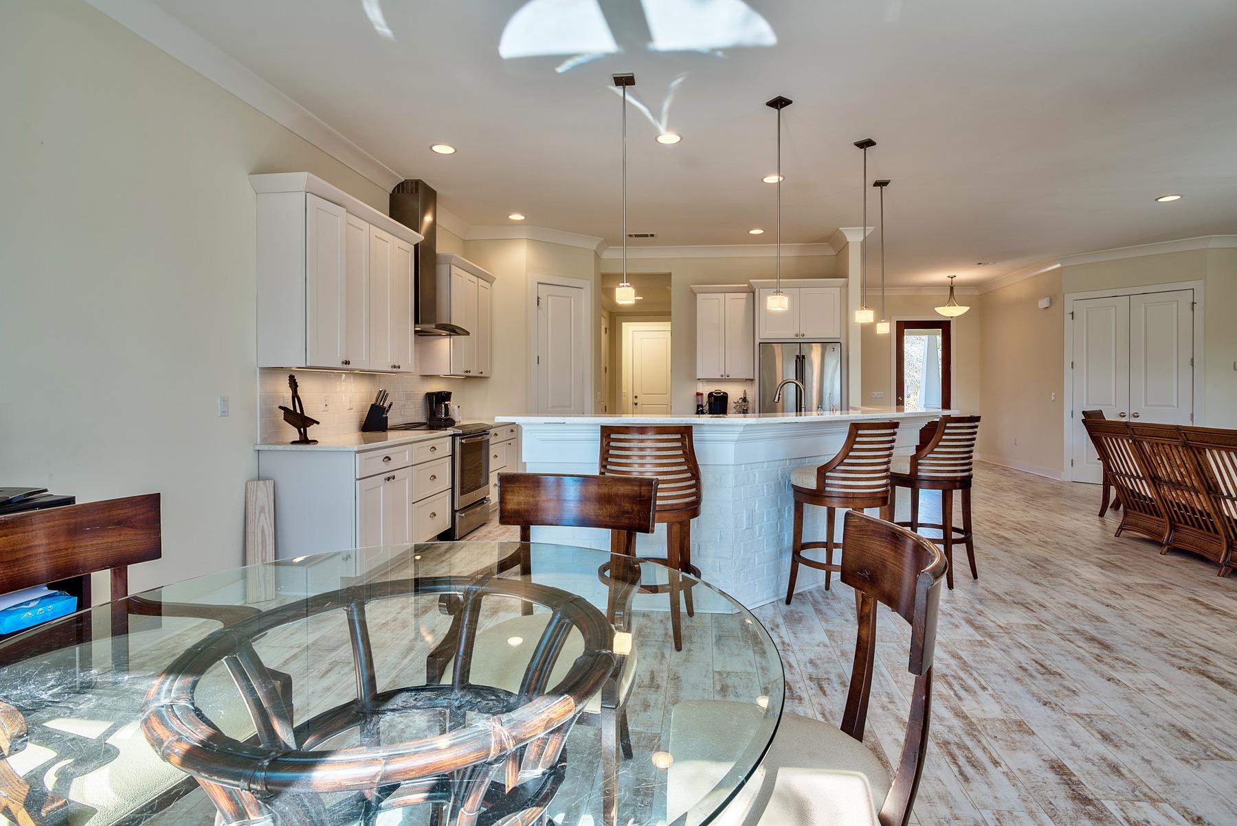 BAYOU POINT - Residential