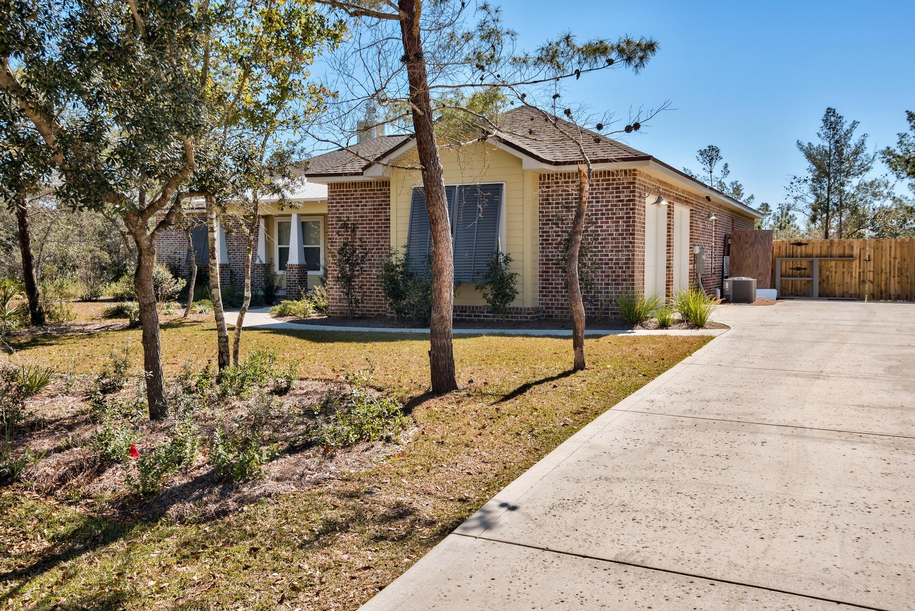 BAYOU POINT - Residential