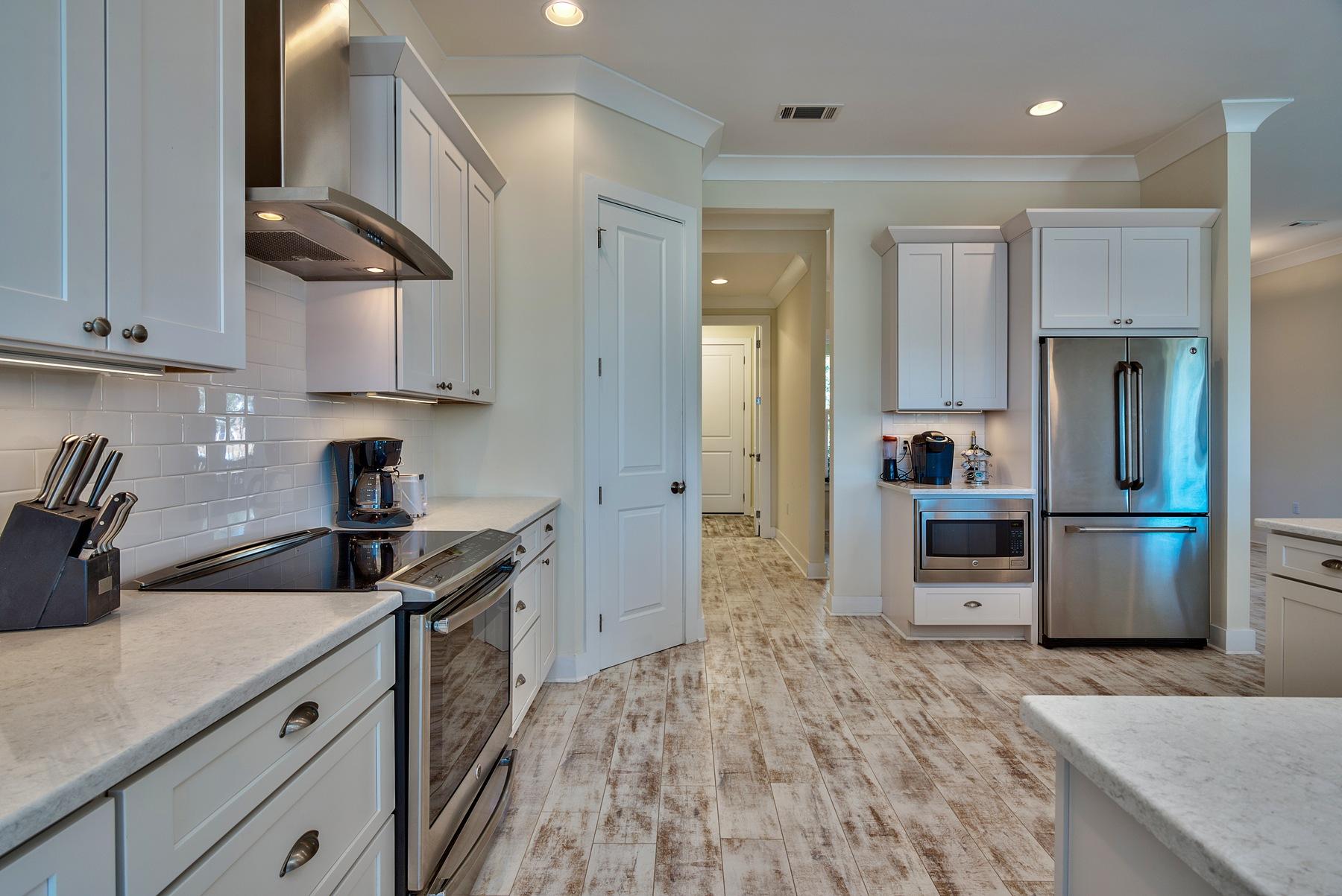 BAYOU POINT - Residential