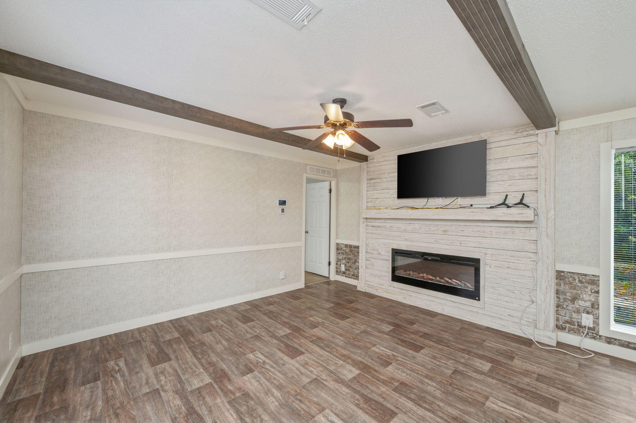 OKAWOOD HILLS UNIT lll - Residential Lease