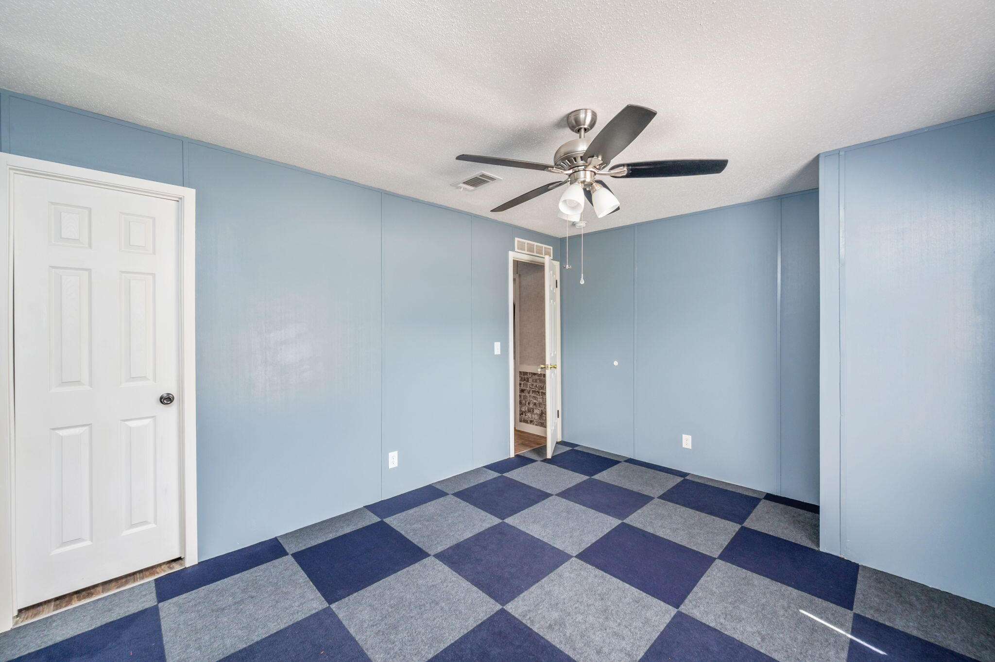 OKAWOOD HILLS UNIT lll - Residential Lease