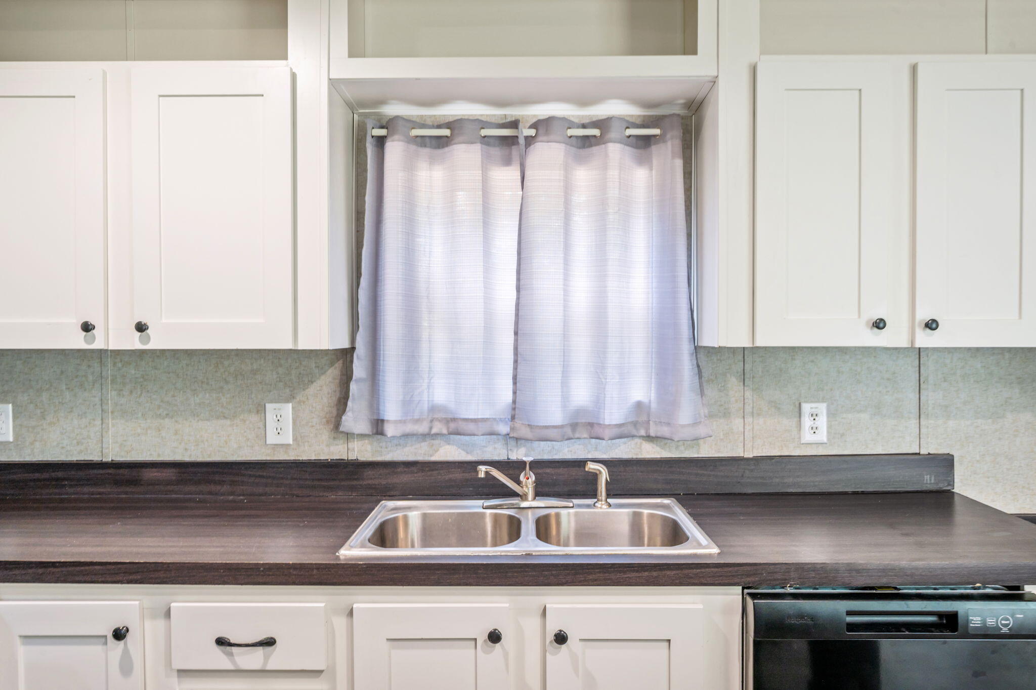 OKAWOOD HILLS UNIT lll - Residential Lease