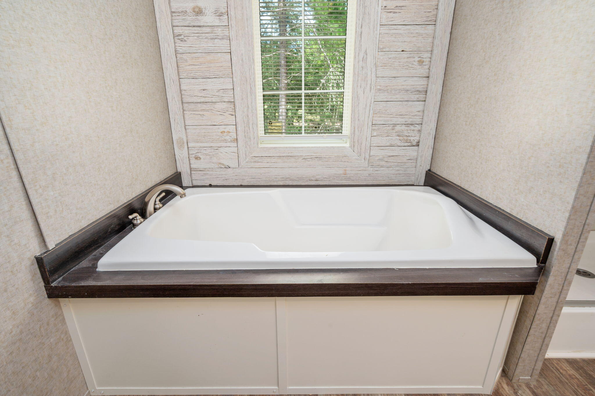 OKAWOOD HILLS UNIT lll - Residential Lease