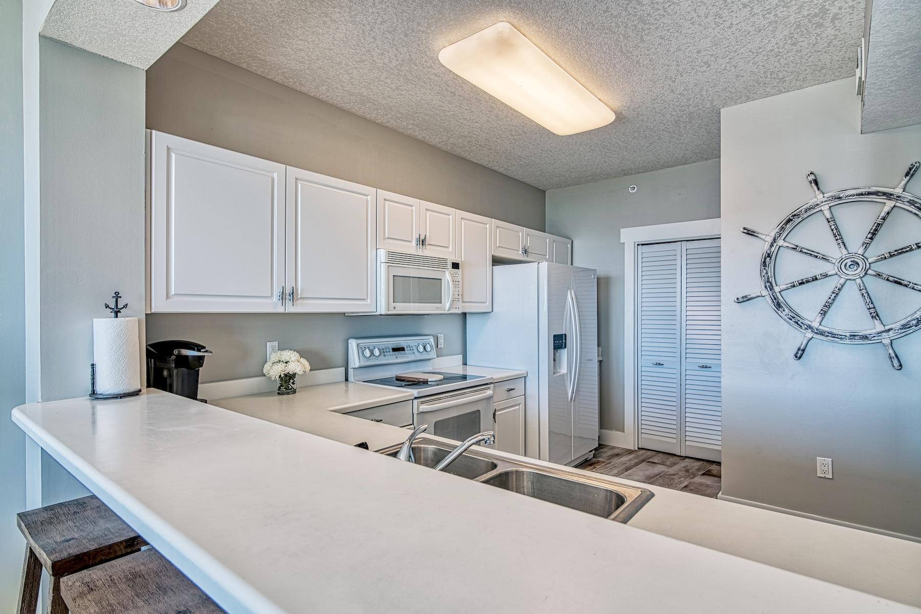 DESTIN WEST BEACH & BAY RESORT-GULFSIDE - Residential