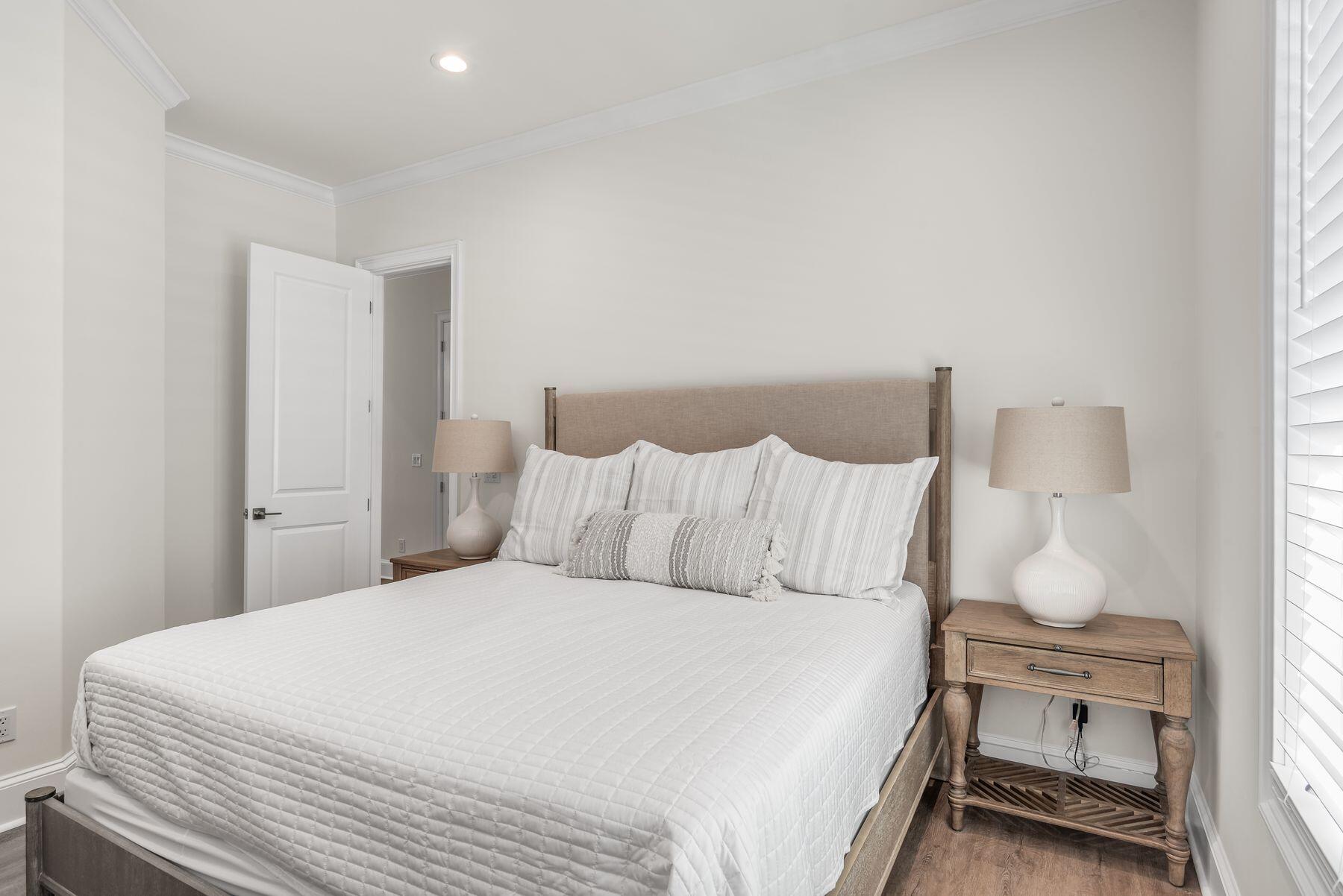 BAYWINDS GOLF ESTATES PH 1 - Residential