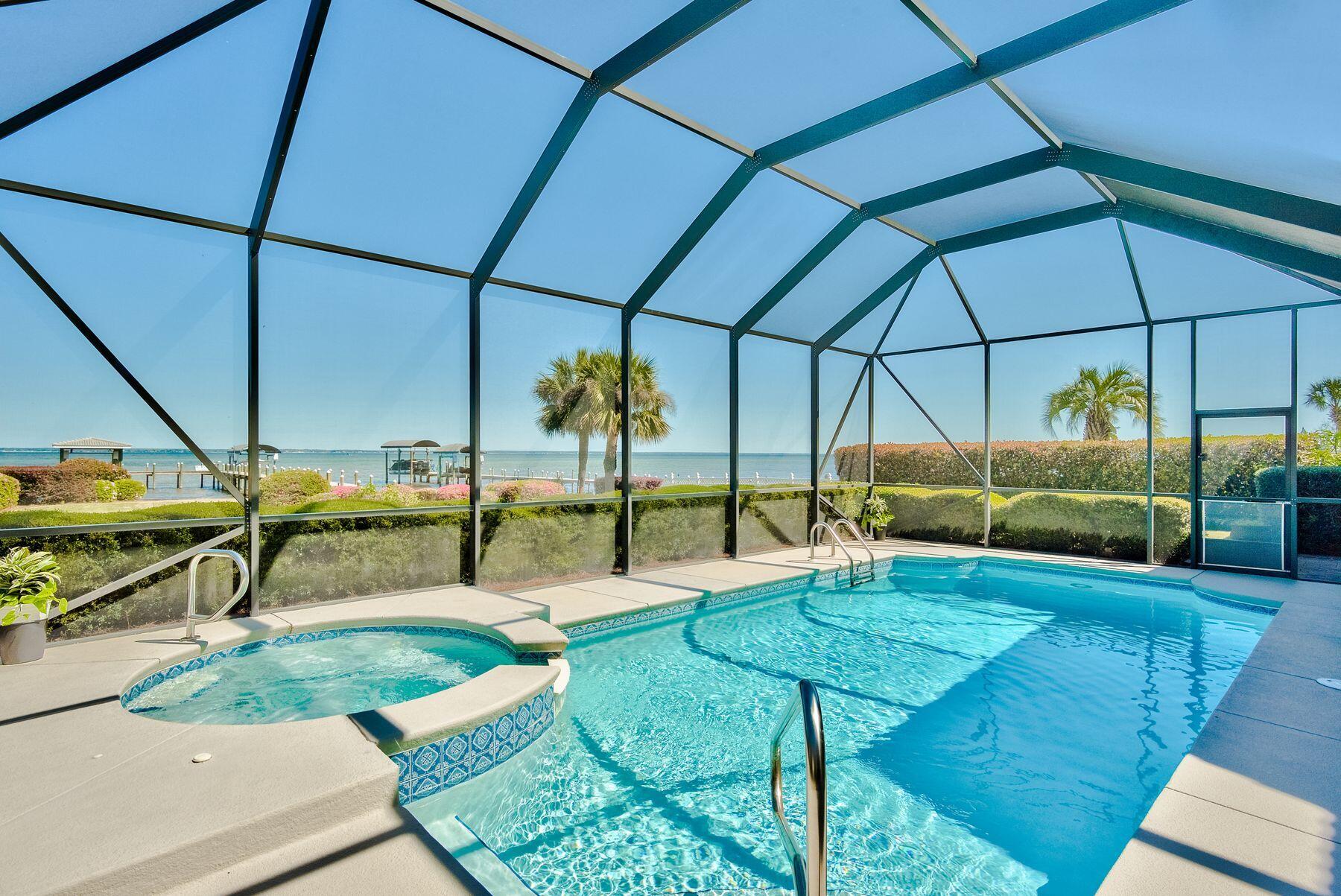 BAYWINDS GOLF ESTATES PH 1 - Residential