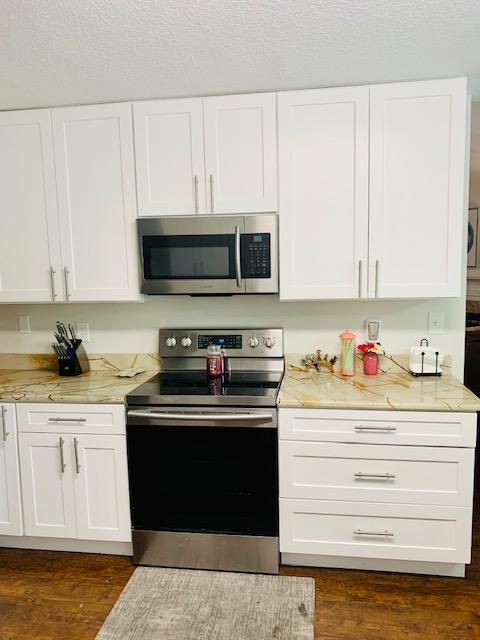 RAINTREE ESTATES - Residential Lease