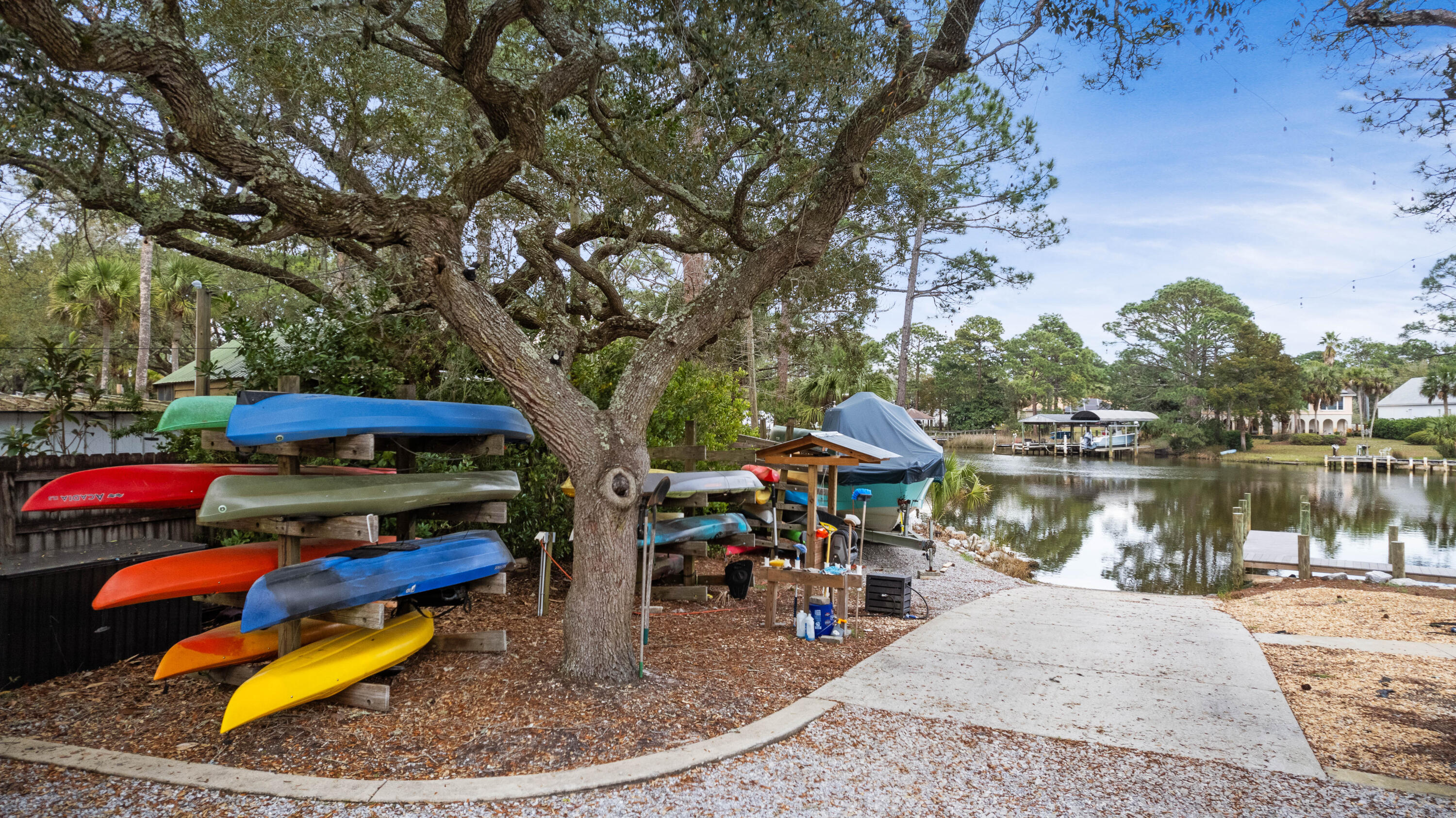 CARSON OAKS - Residential
