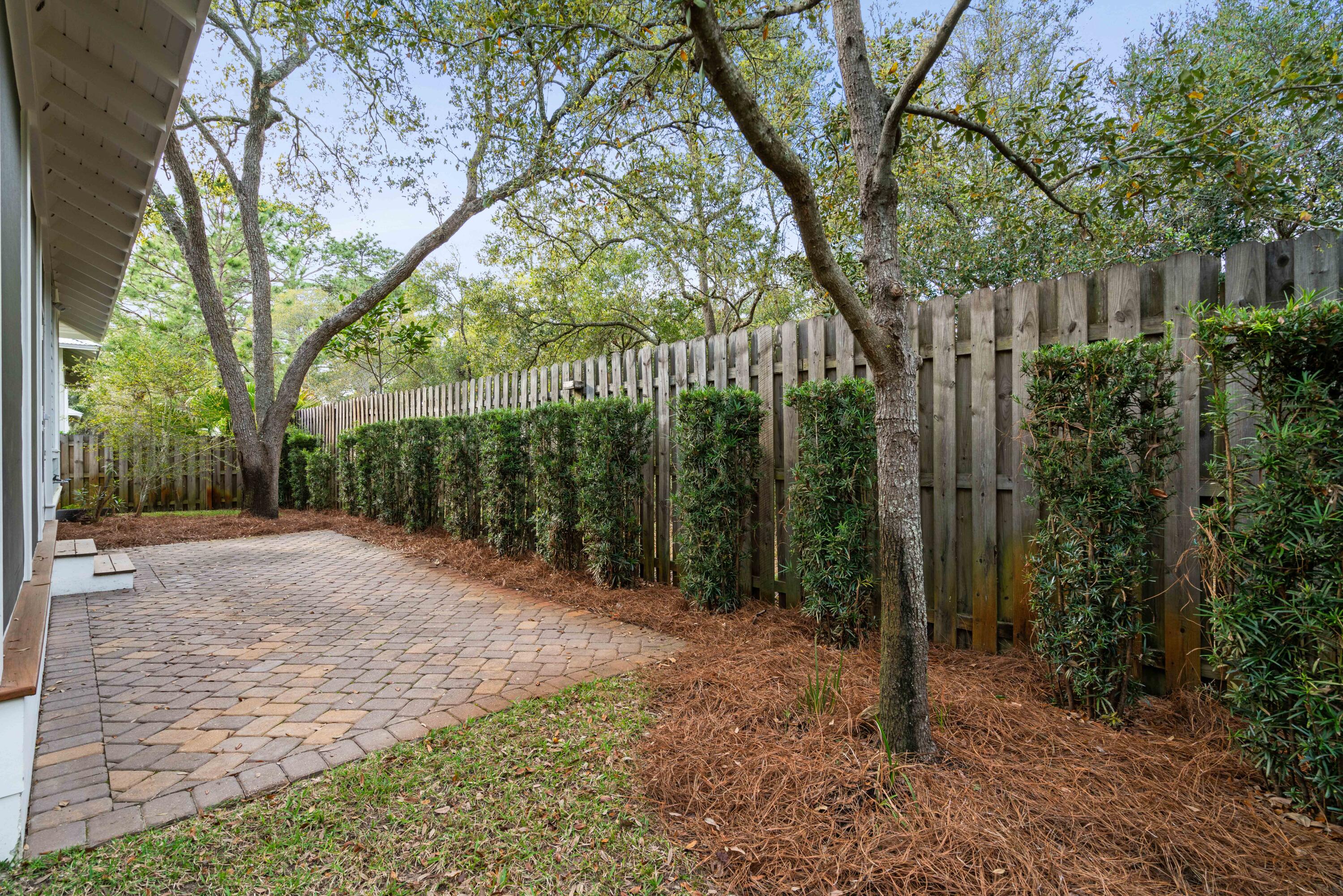 CARSON OAKS - Residential