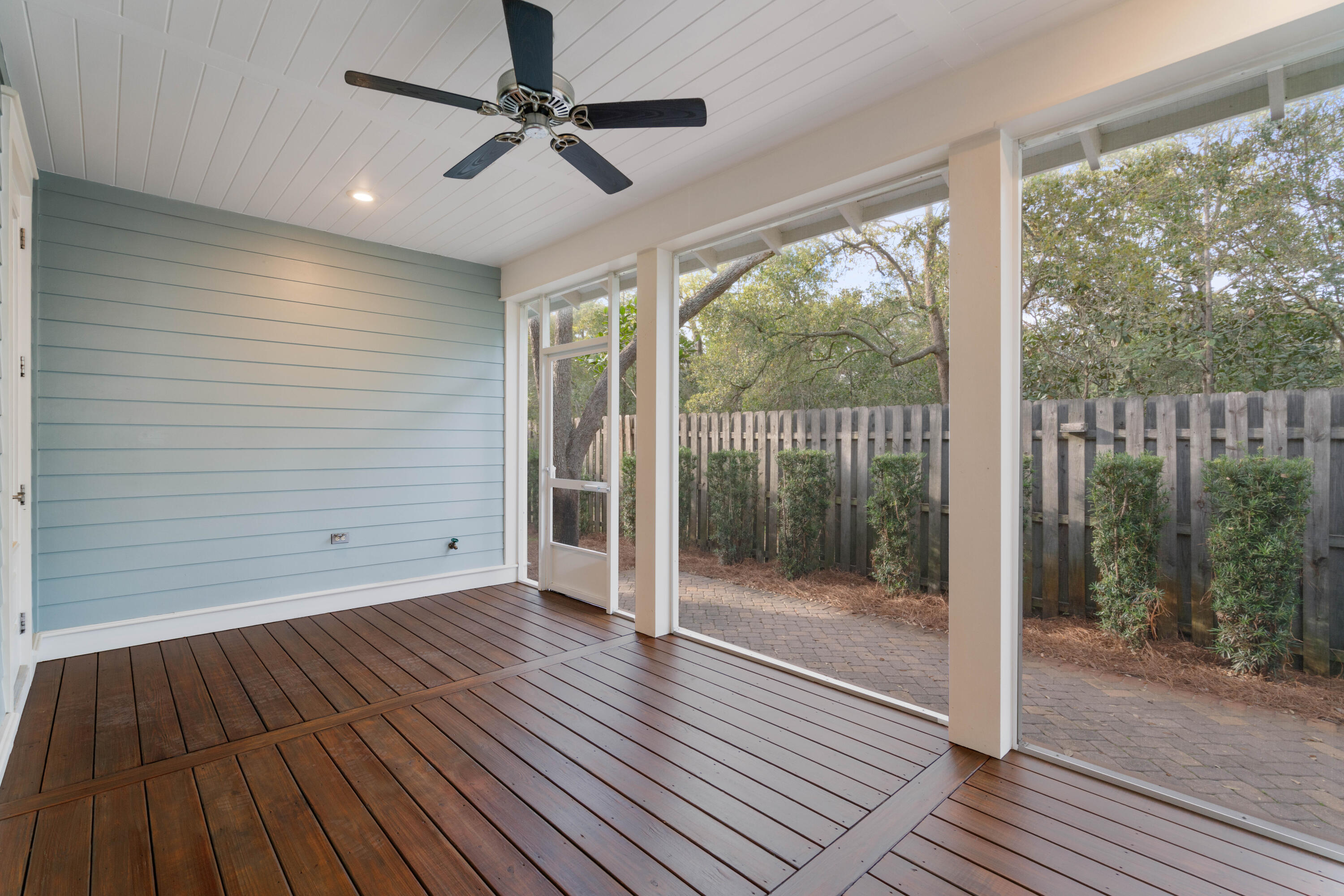 CARSON OAKS - Residential