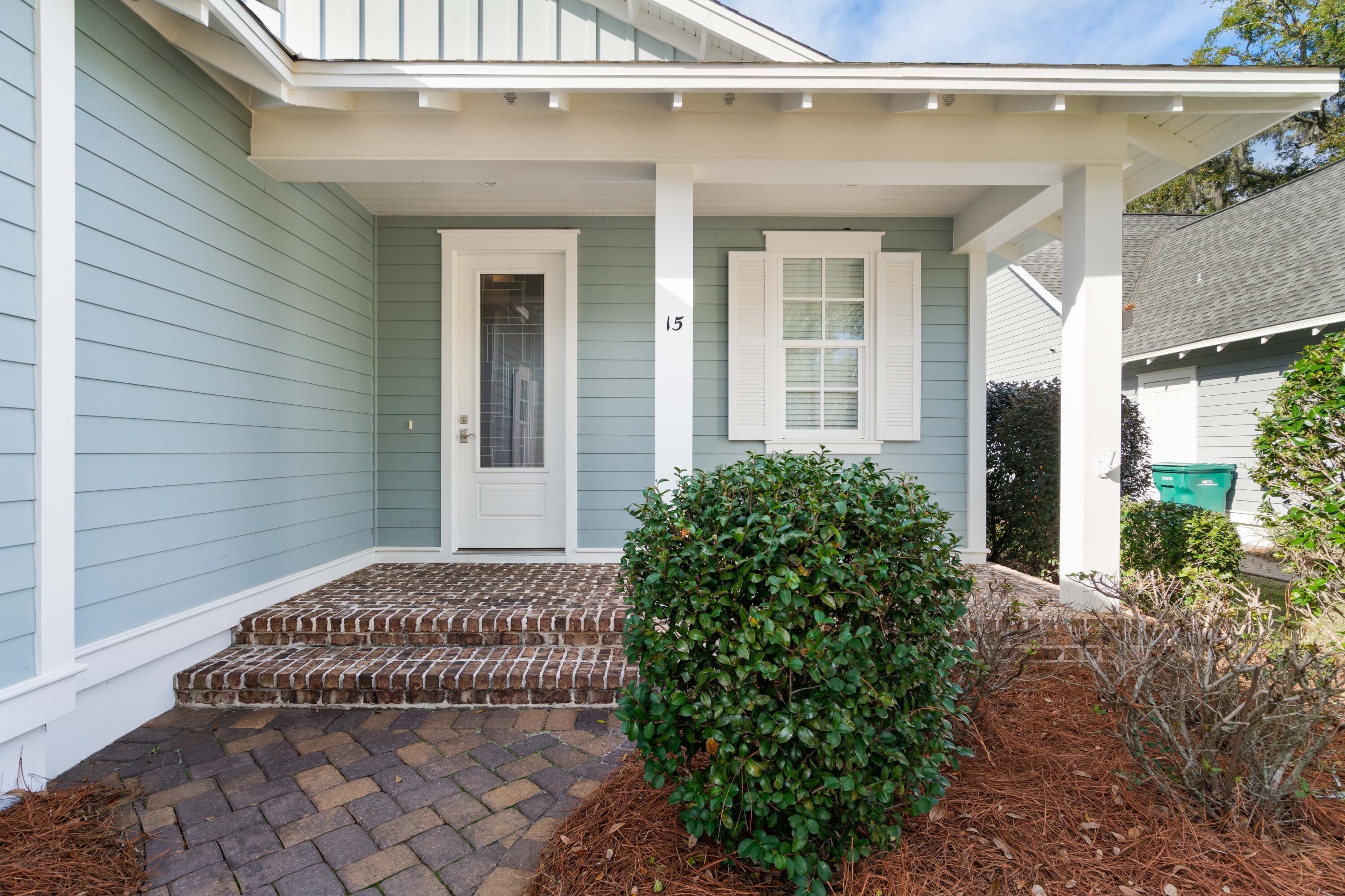 CARSON OAKS - Residential