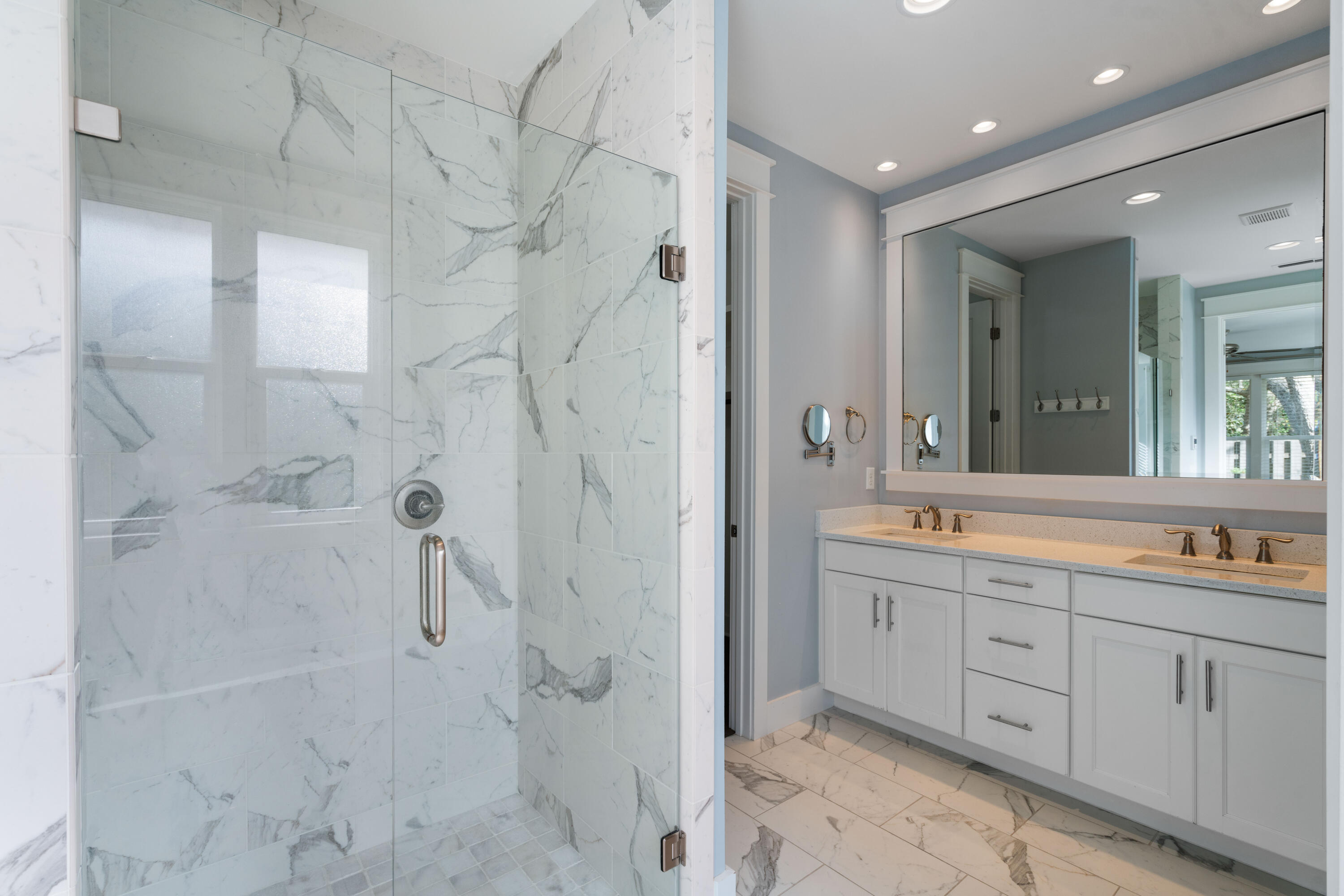 CARSON OAKS - Residential