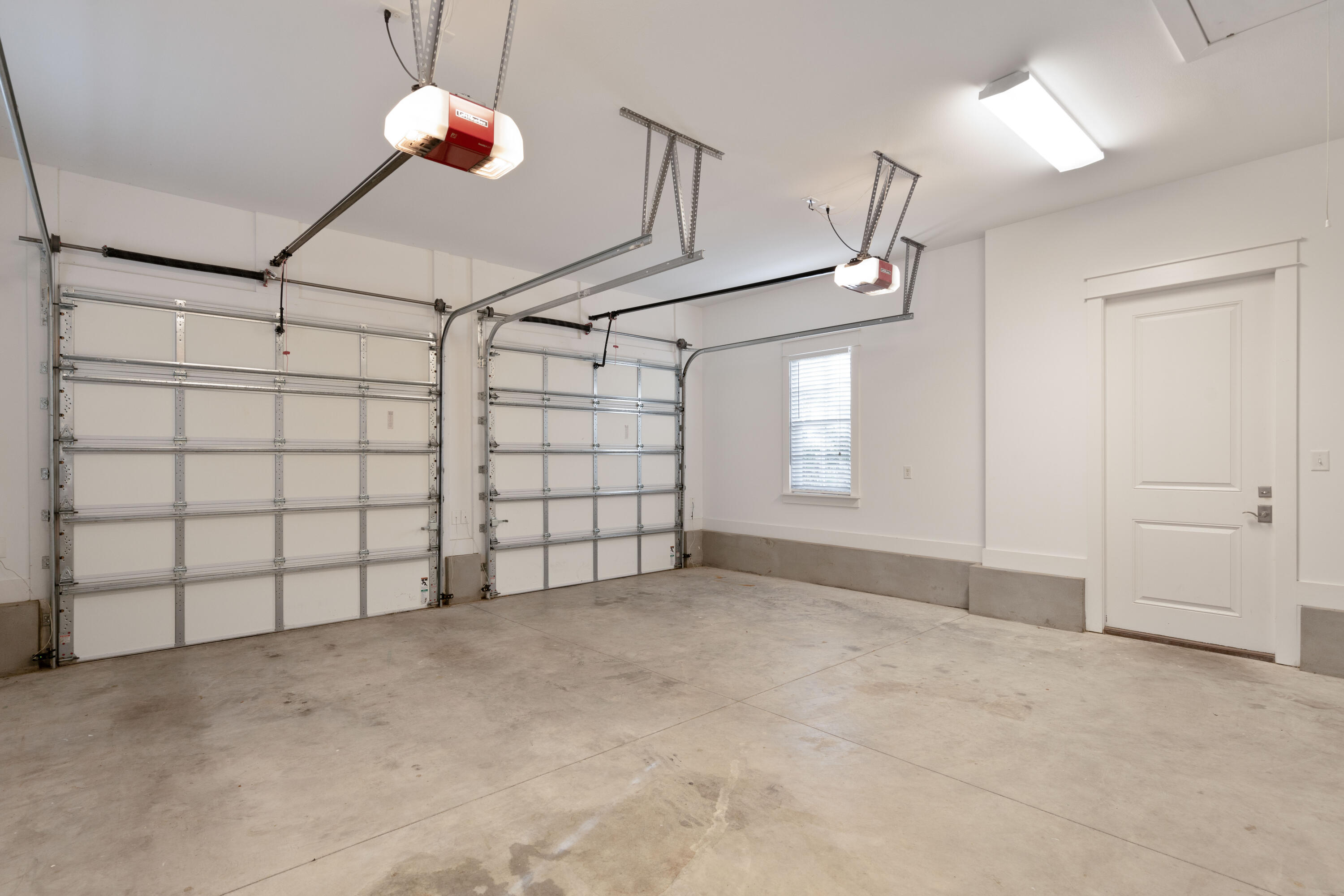 CARSON OAKS - Residential