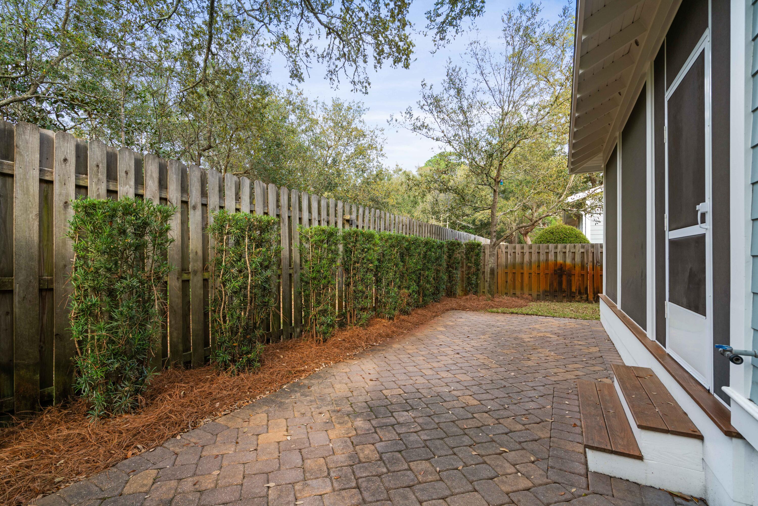 CARSON OAKS - Residential