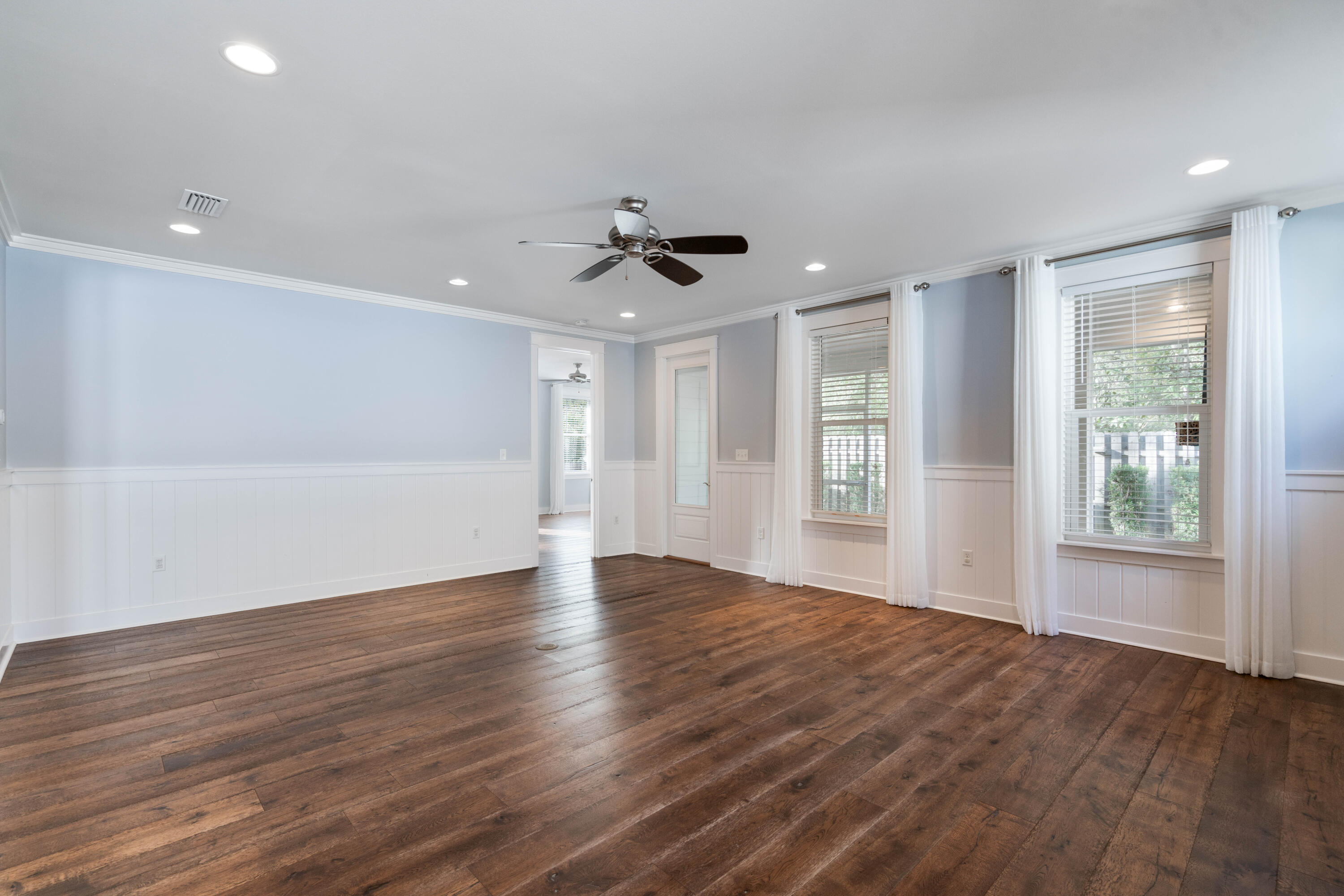 CARSON OAKS - Residential