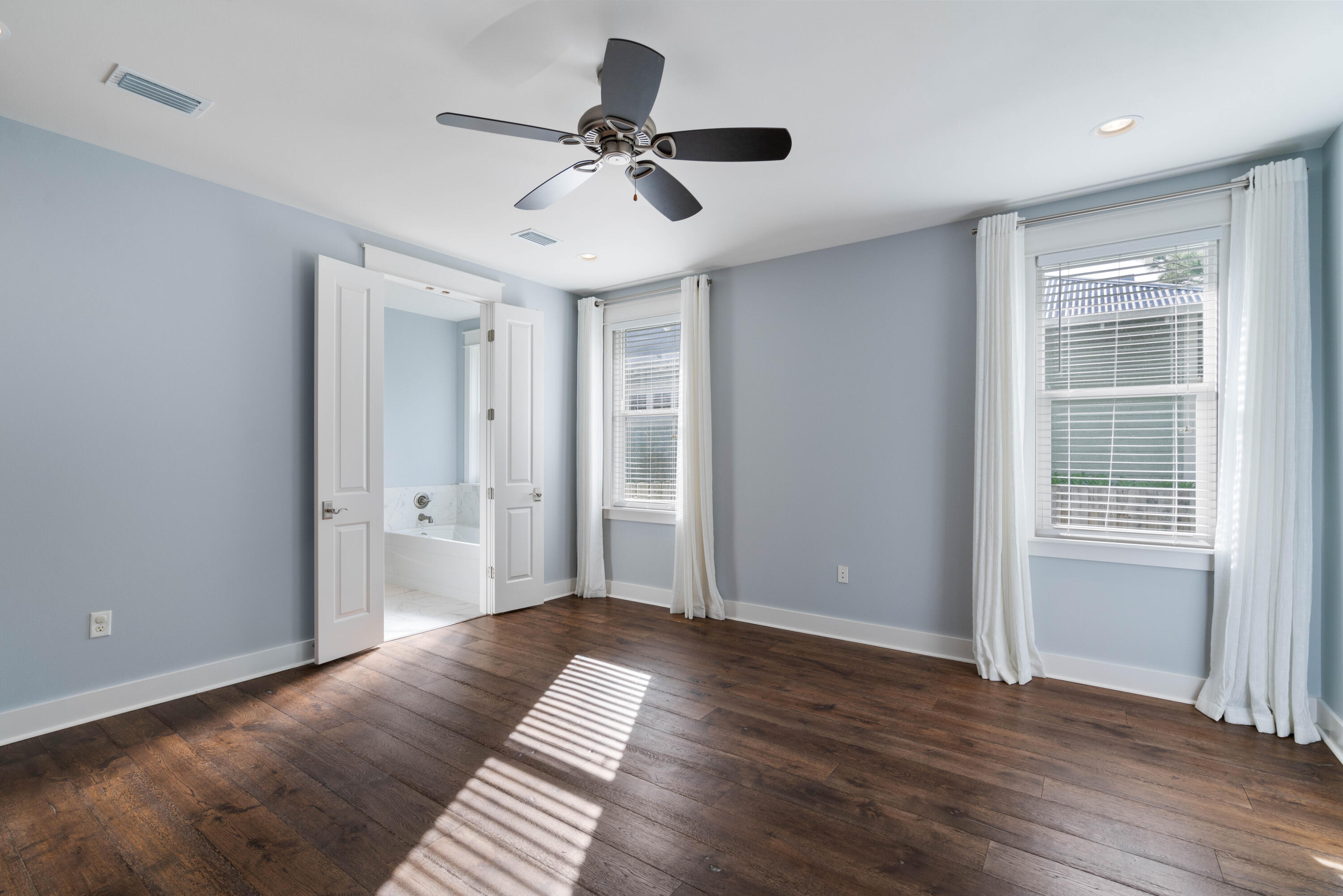 CARSON OAKS - Residential