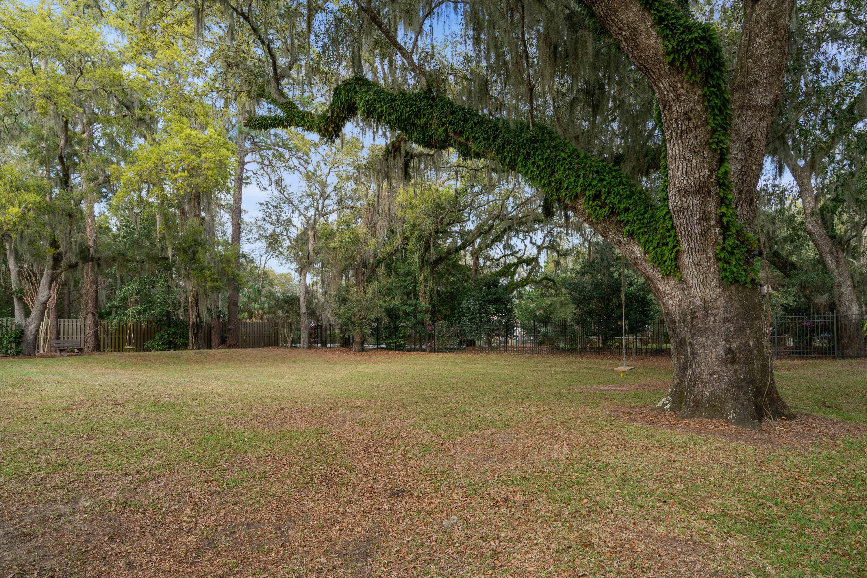 CARSON OAKS - Residential