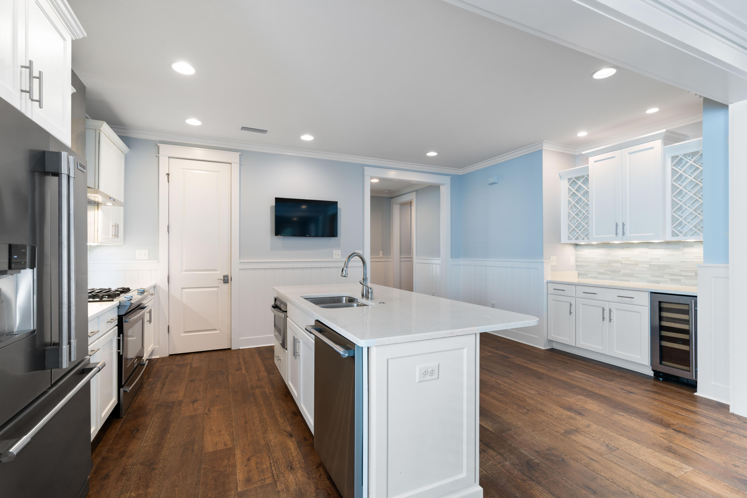 CARSON OAKS - Residential