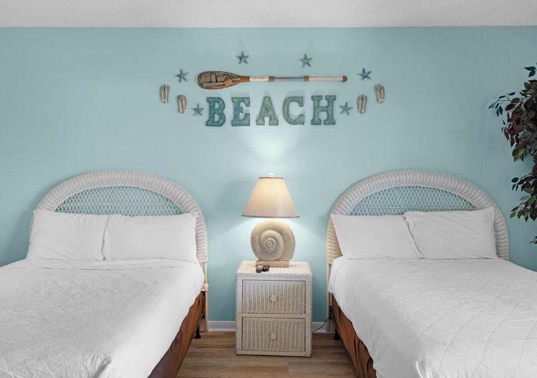 EDGEWATER BEACH - Residential