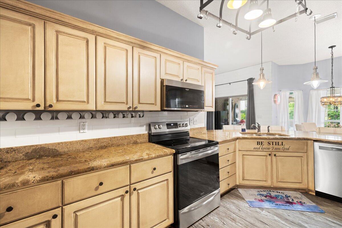 RUSHLIN PARK S/D - Residential