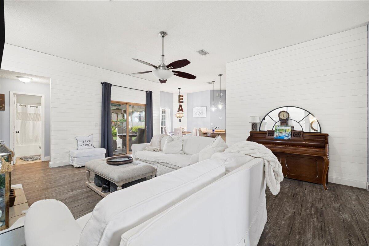 RUSHLIN PARK S/D - Residential