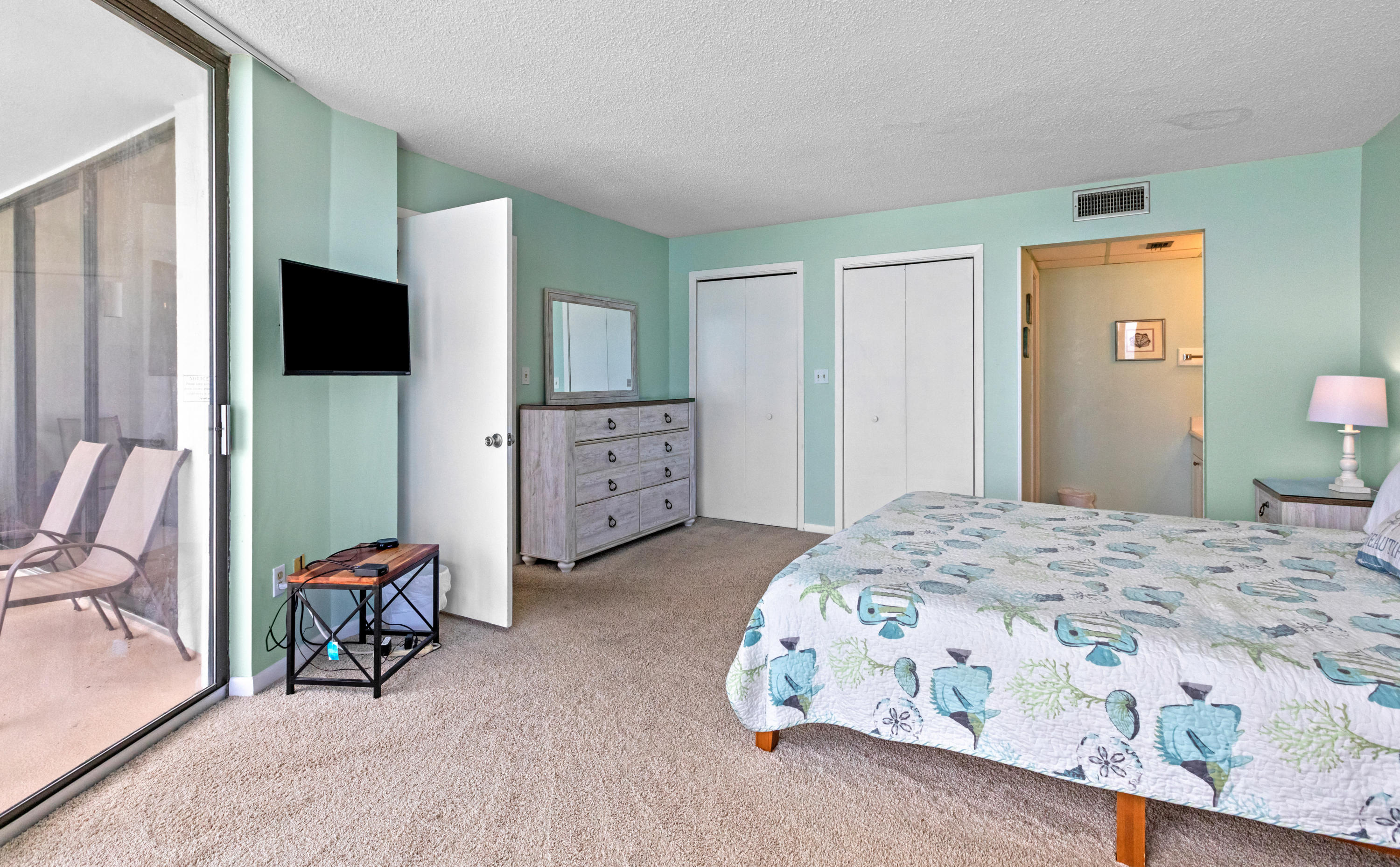 EDGEWATER - Residential