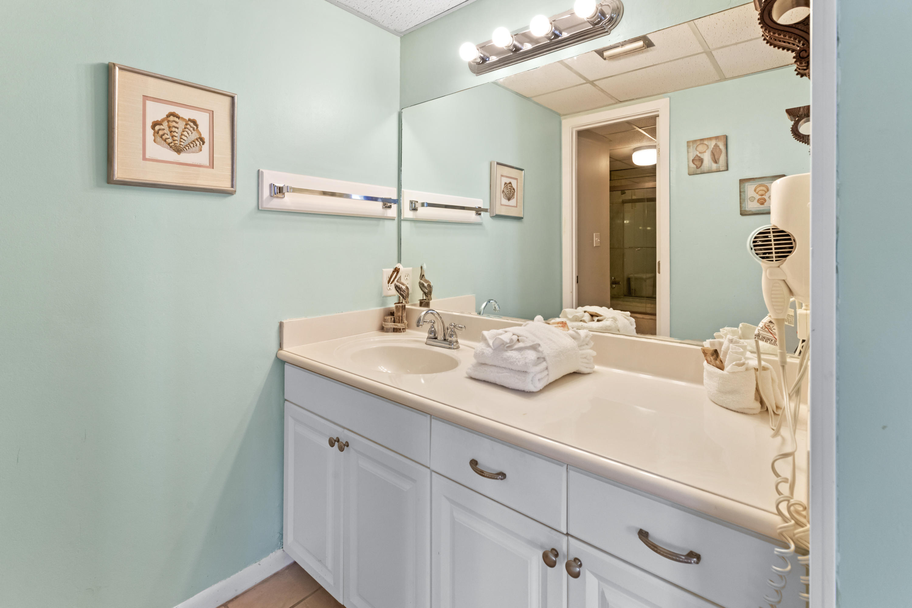 EDGEWATER - Residential