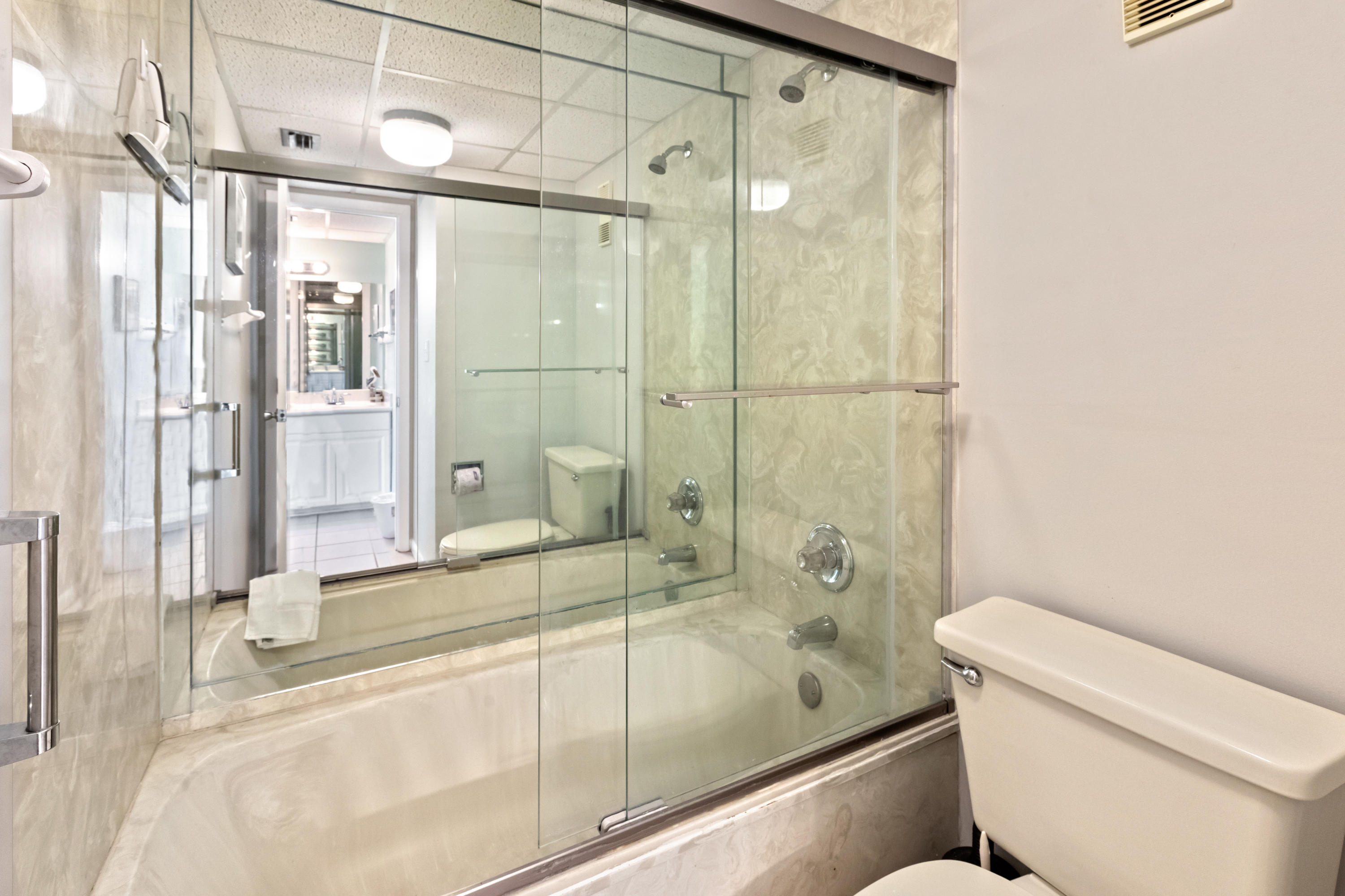 EDGEWATER - Residential