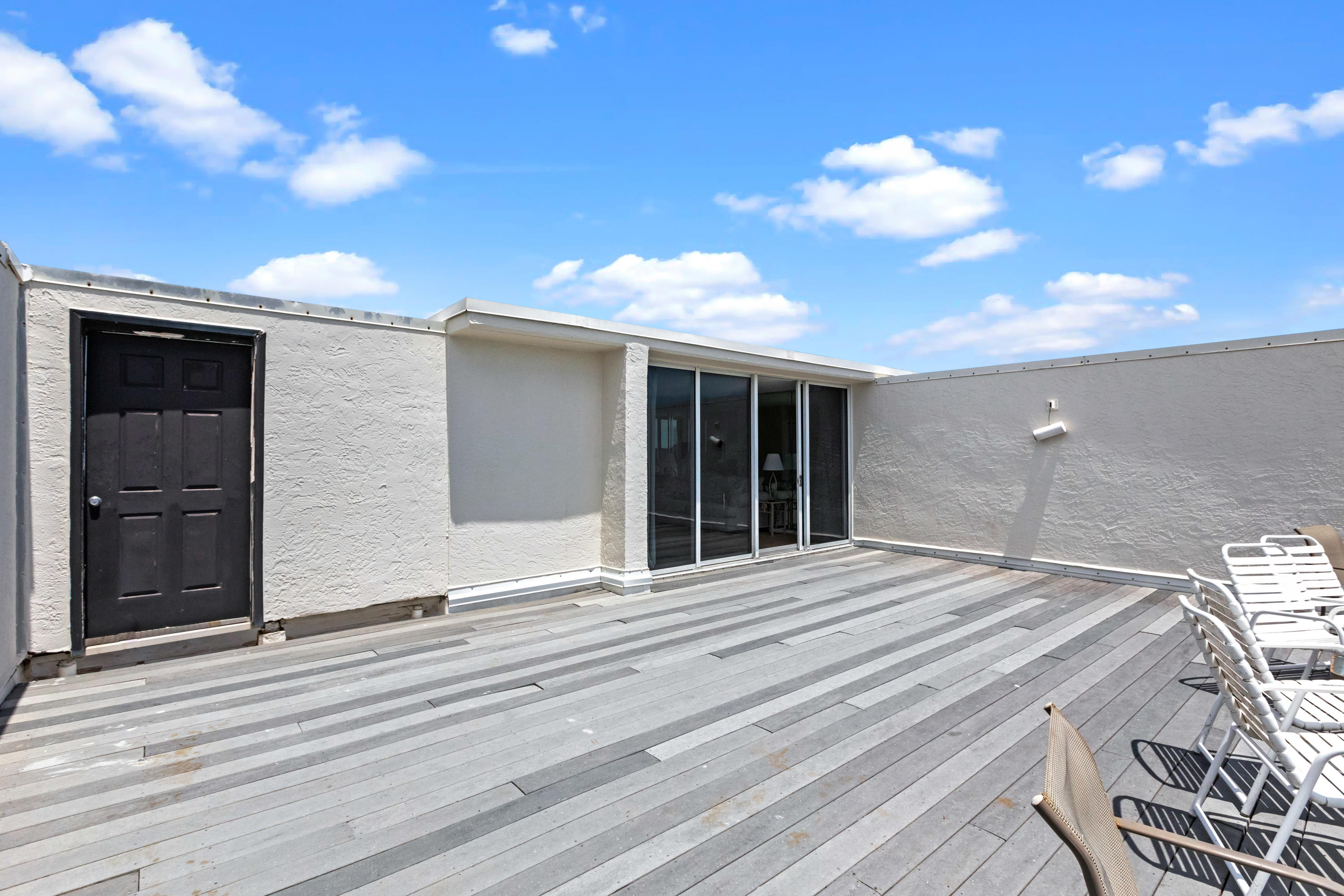 EDGEWATER - Residential