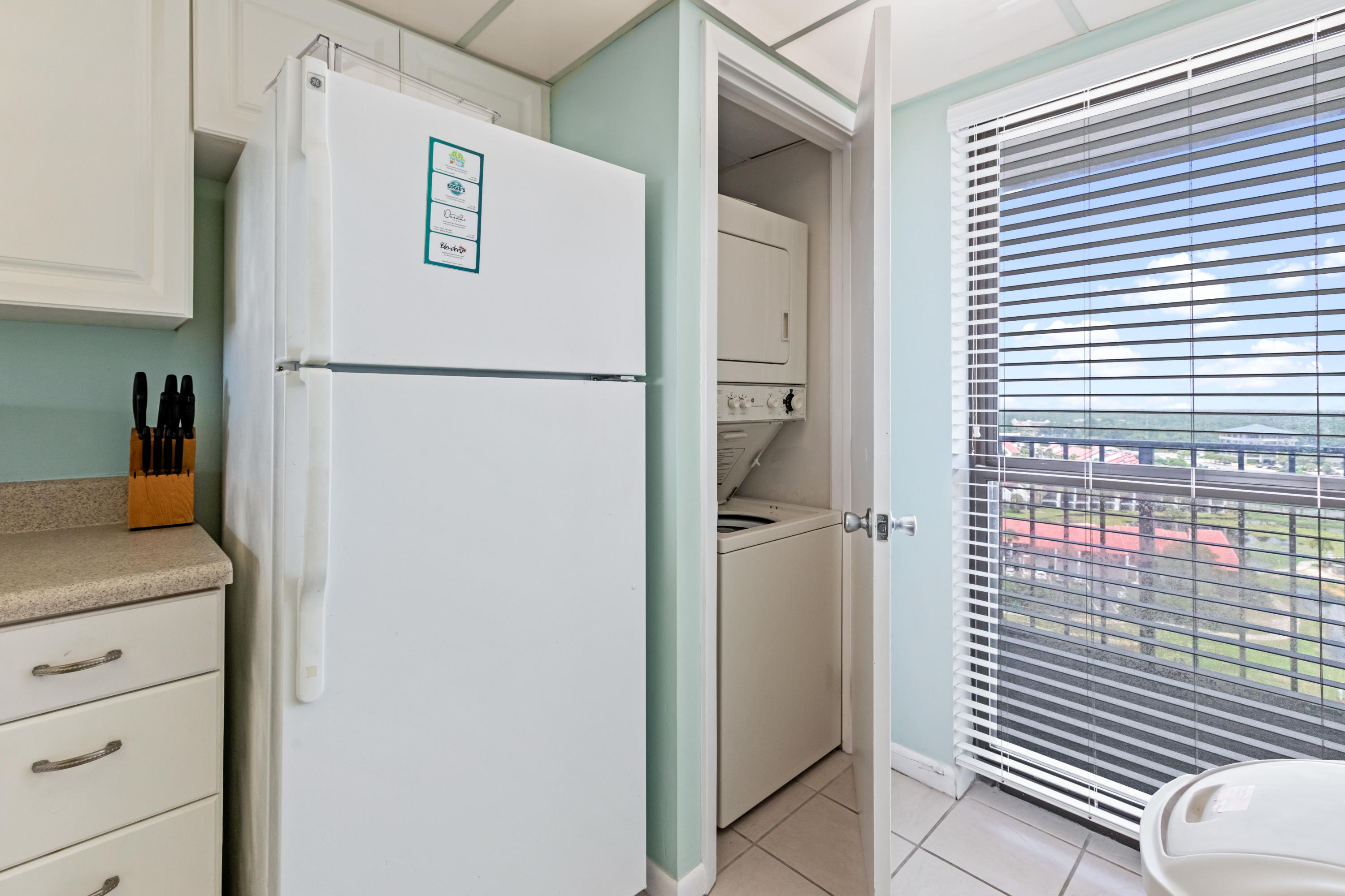 EDGEWATER - Residential