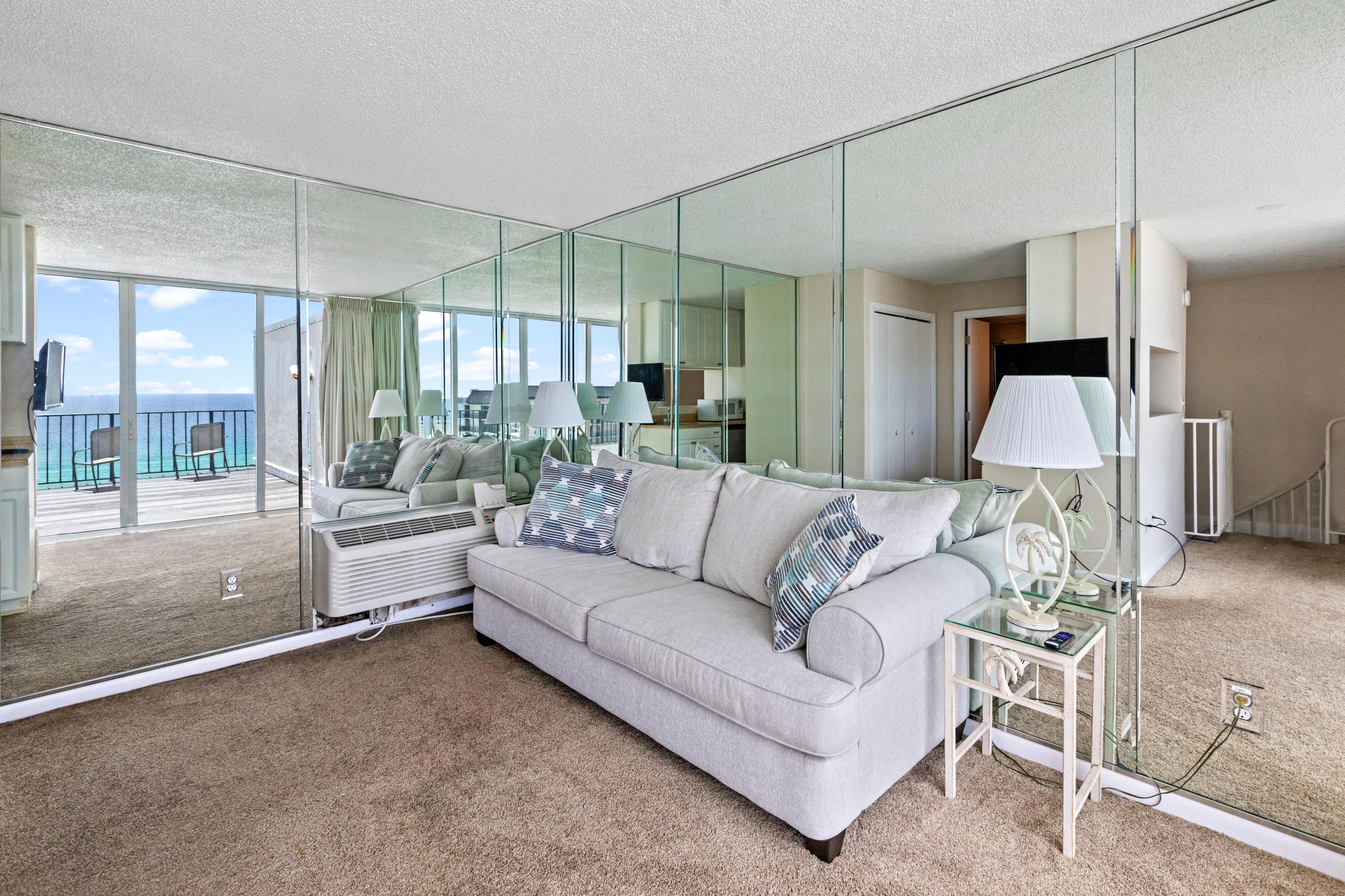 EDGEWATER - Residential