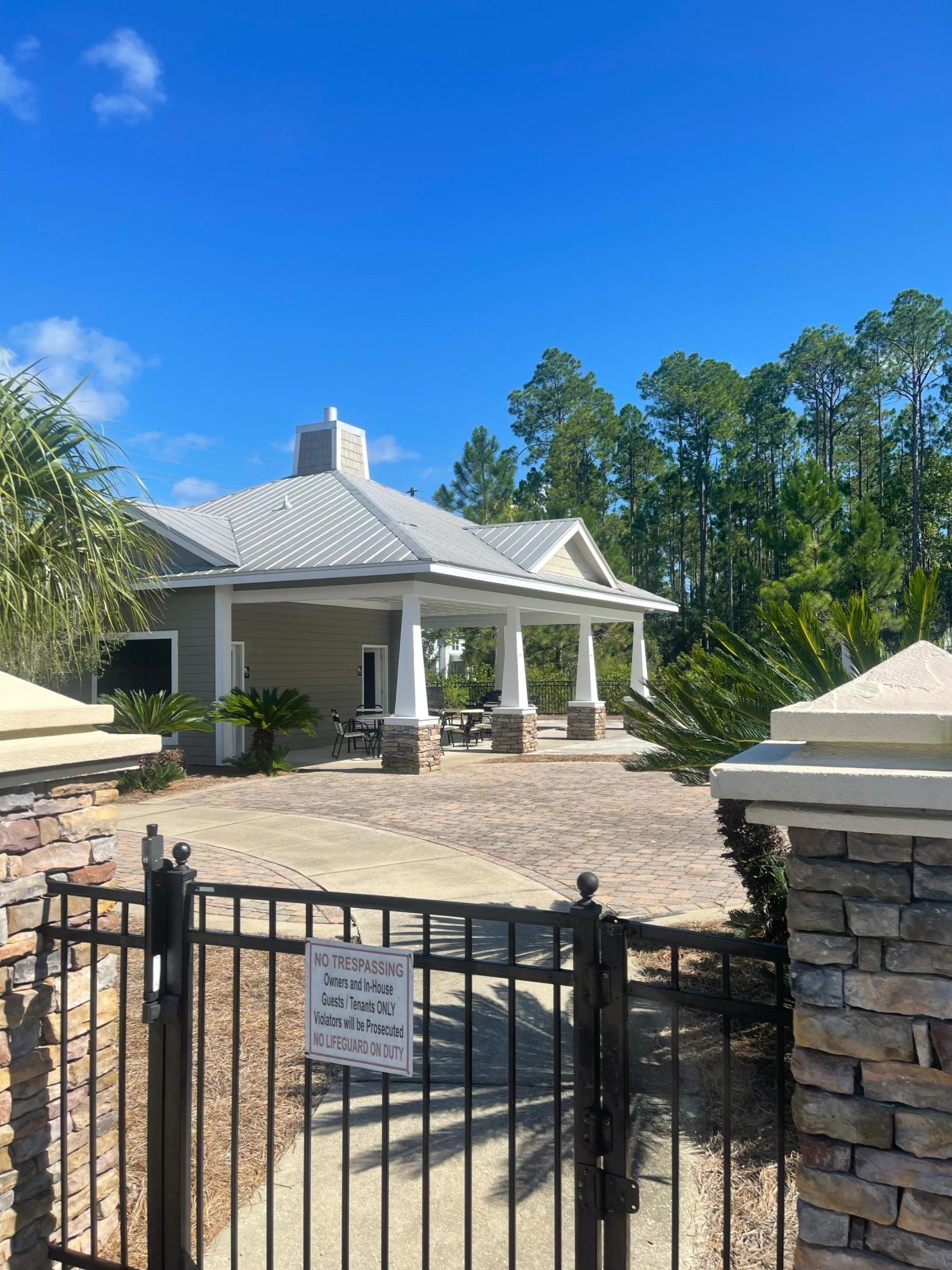 VERANDAS AT FREEPORT - Residential