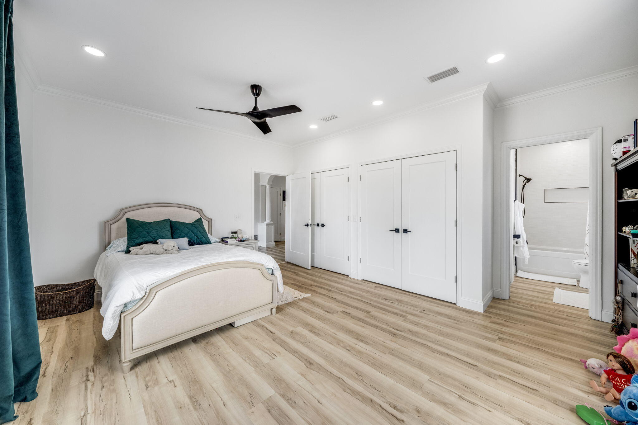 COVE TERRACE - Residential