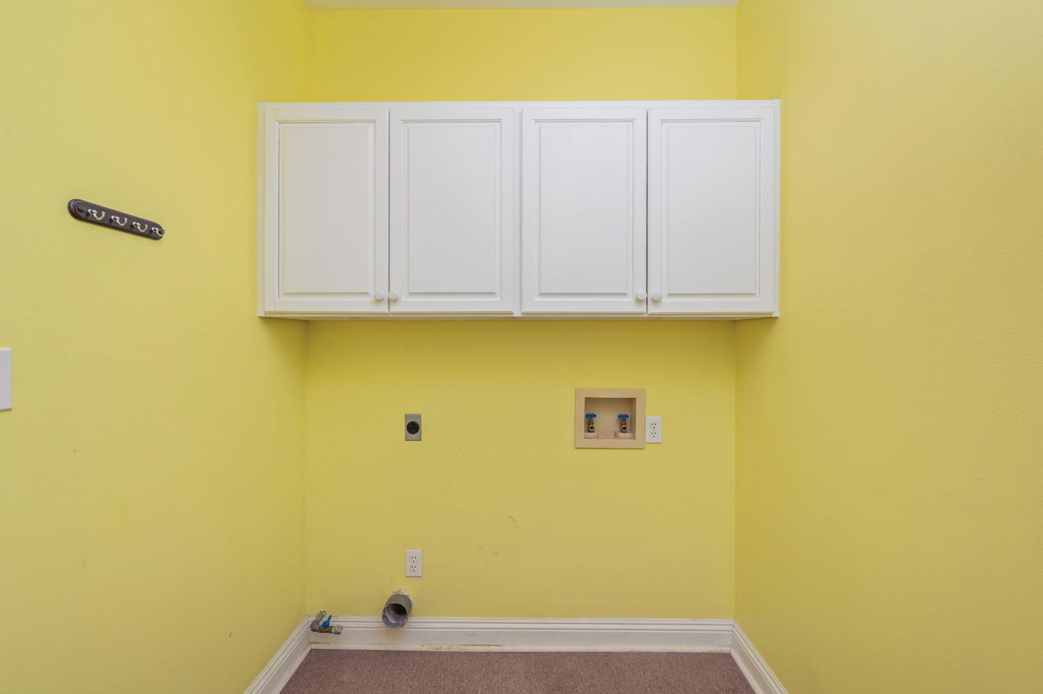 OAKMONT PLACE - Residential