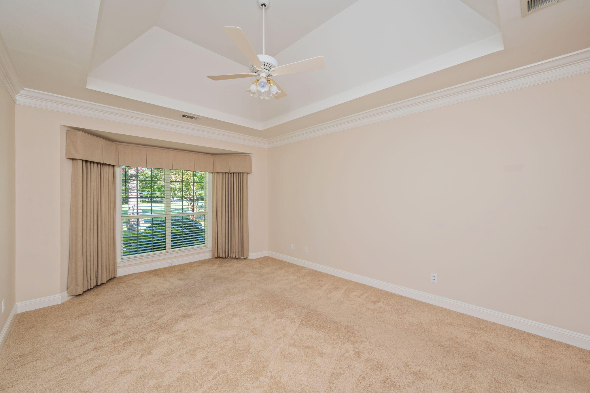 OAKMONT PLACE - Residential
