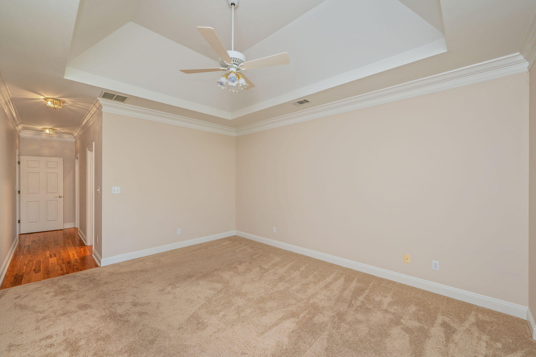 OAKMONT PLACE - Residential