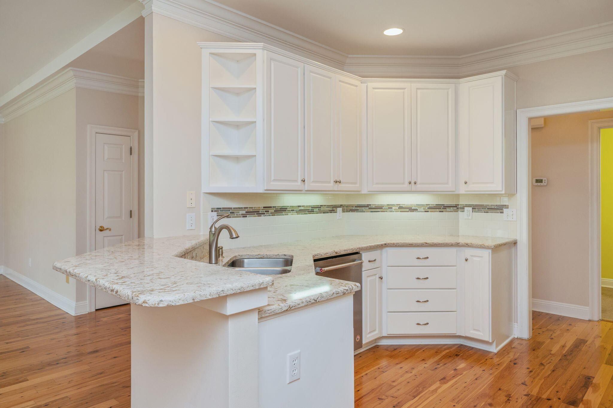 OAKMONT PLACE - Residential