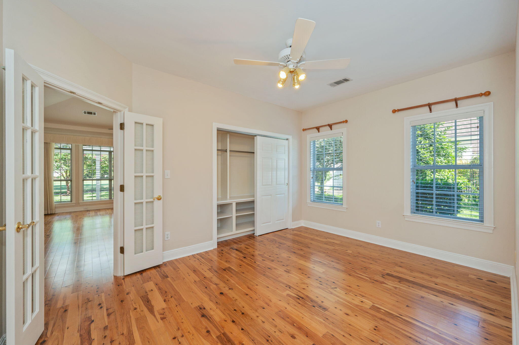 OAKMONT PLACE - Residential