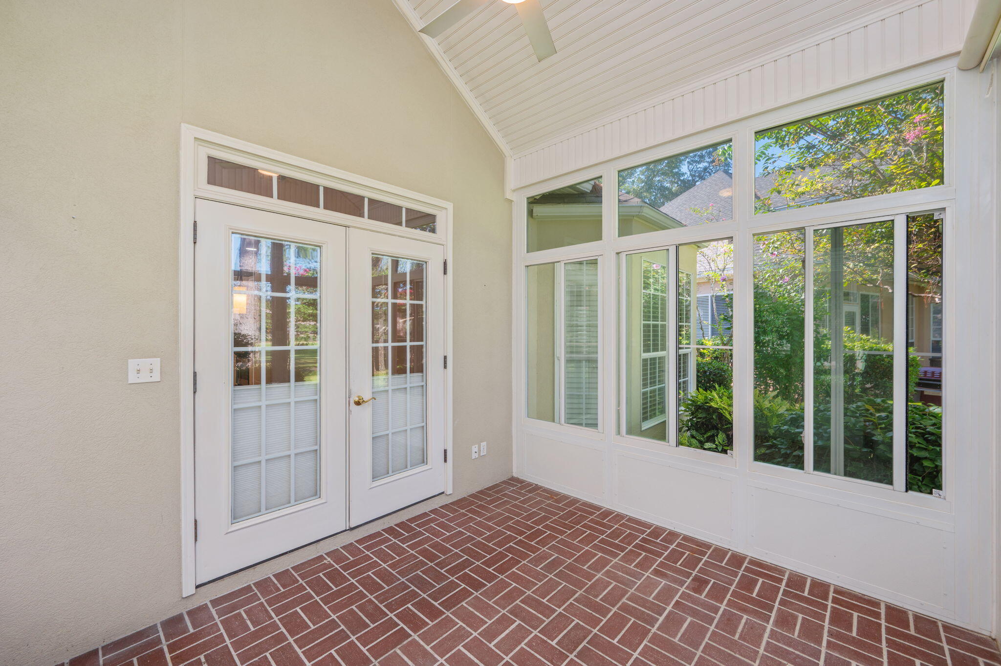 OAKMONT PLACE - Residential
