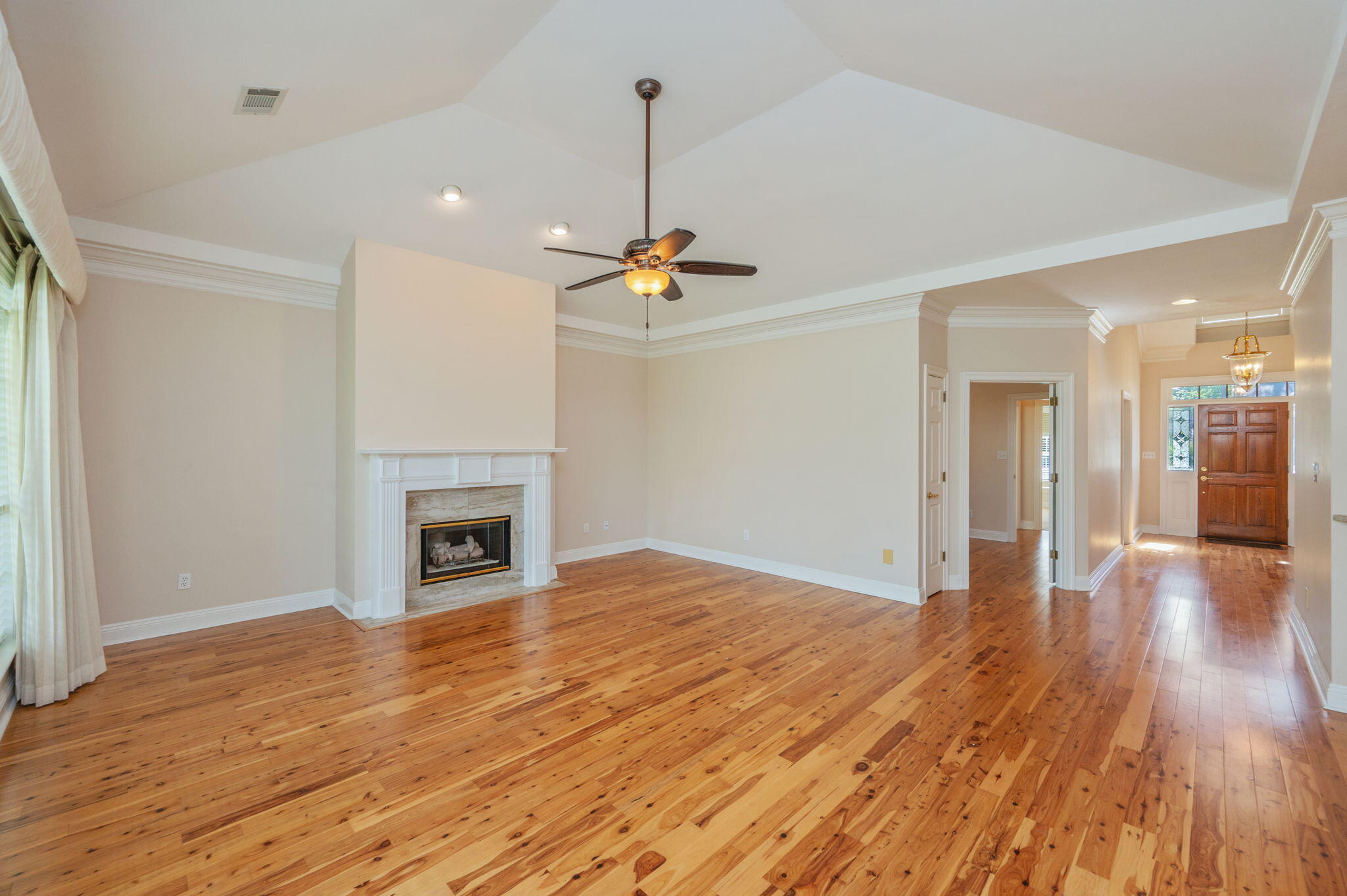 OAKMONT PLACE - Residential