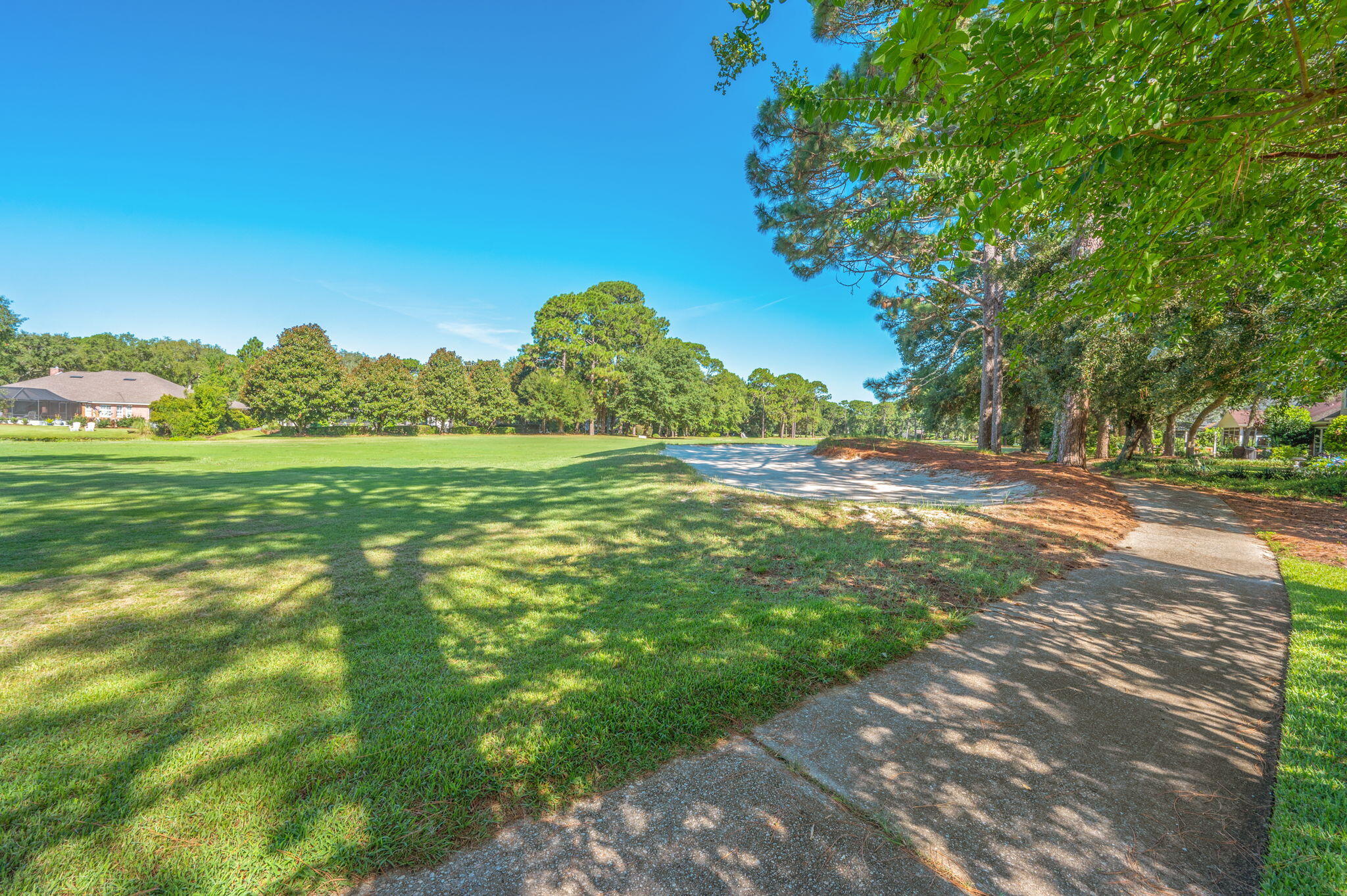 OAKMONT PLACE - Residential
