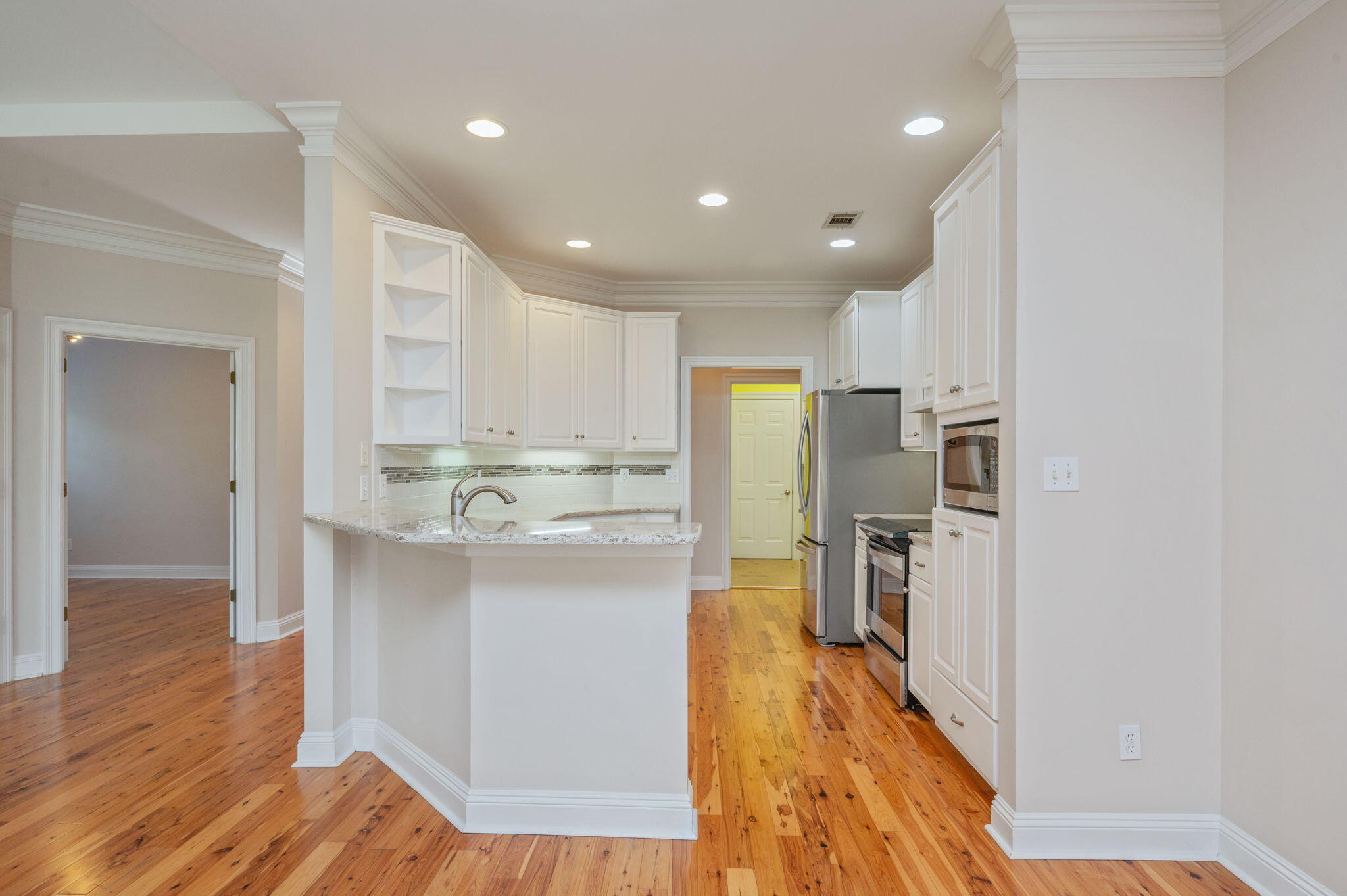OAKMONT PLACE - Residential